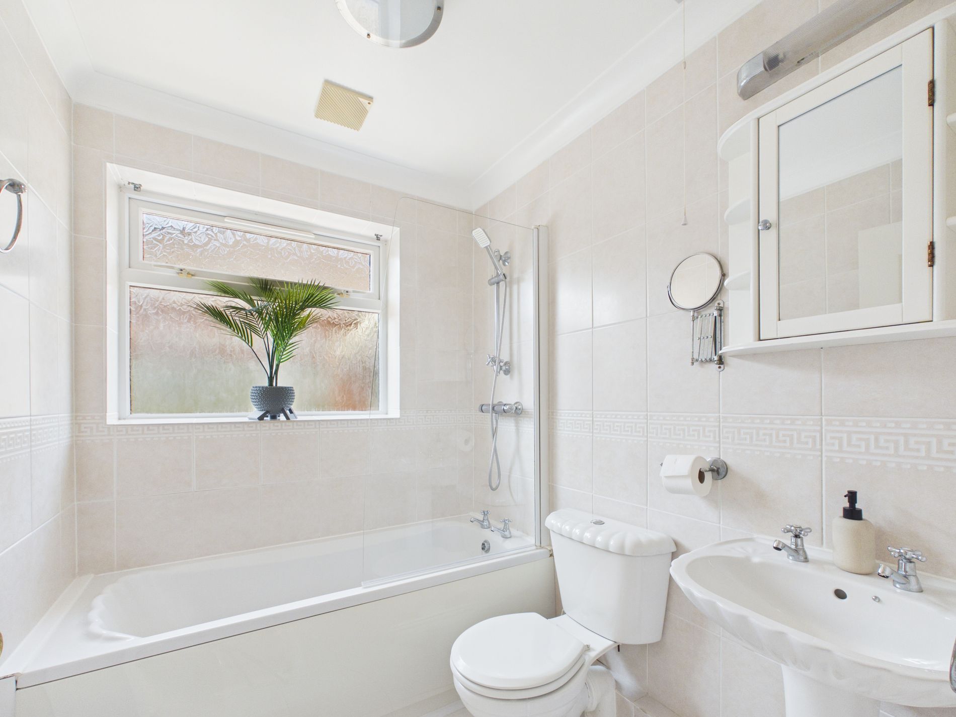 3 bed bungalow for sale in Fairweather Close, Boughton, NG22  - Property Image 11