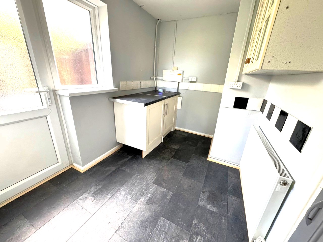 3 bed semi-detached house for sale in Dove Croft, New Ollerton, NG22  - Property Image 7