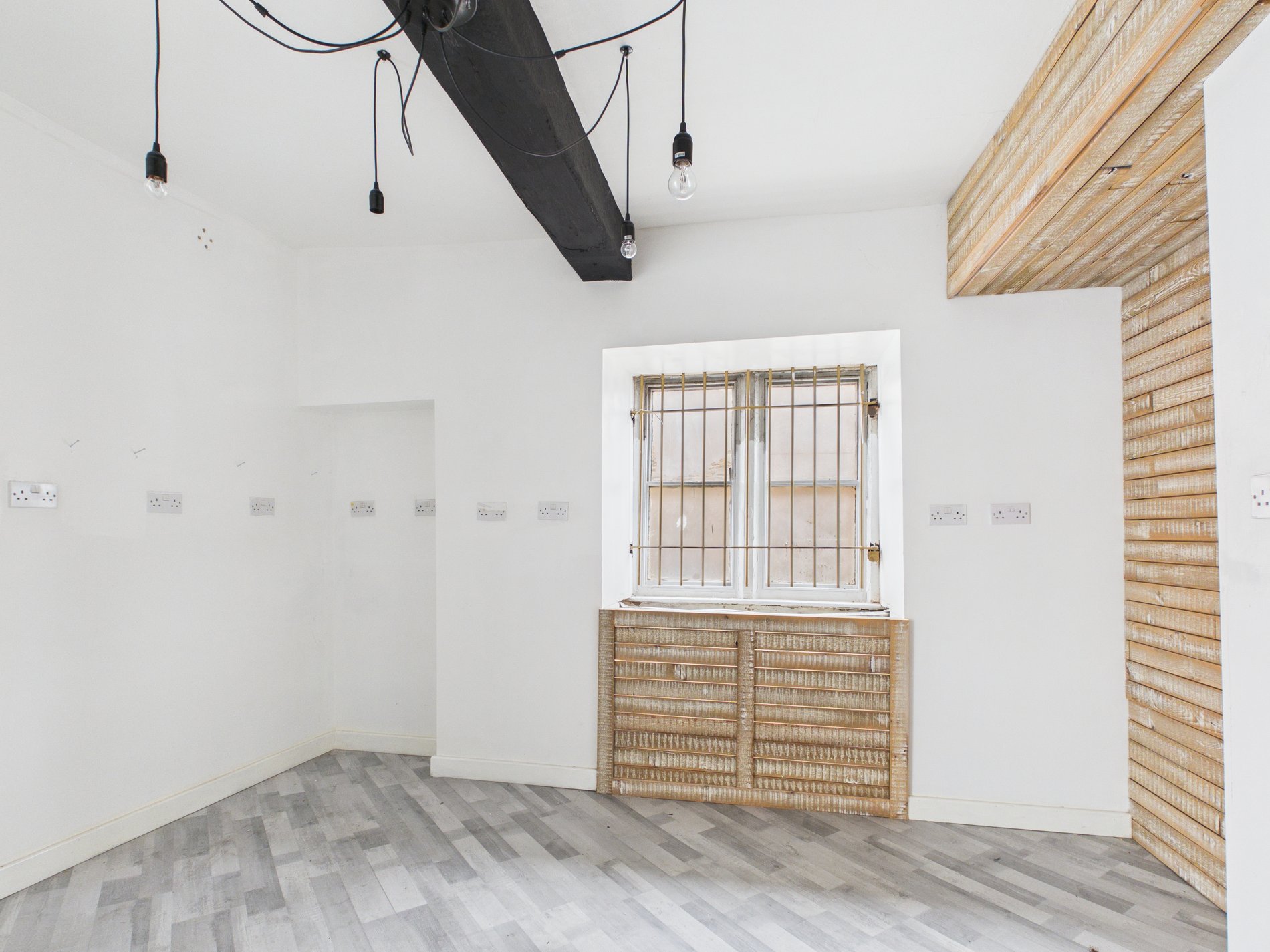 Commercial property for sale in High Street, Mansfield Woodhouse, NG19  - Property Image 4