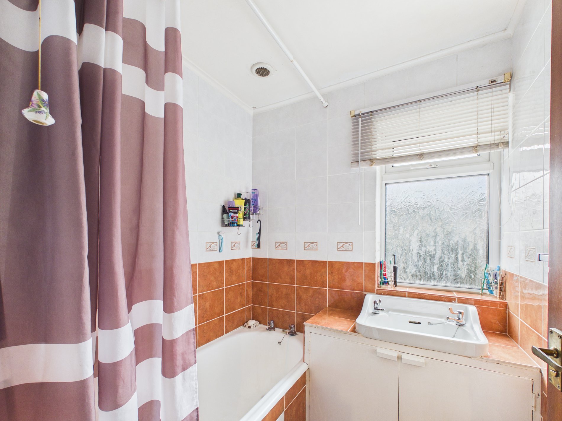 3 bed semi-detached house for sale in Cedar Lane, New Ollerton, NG22  - Property Image 11