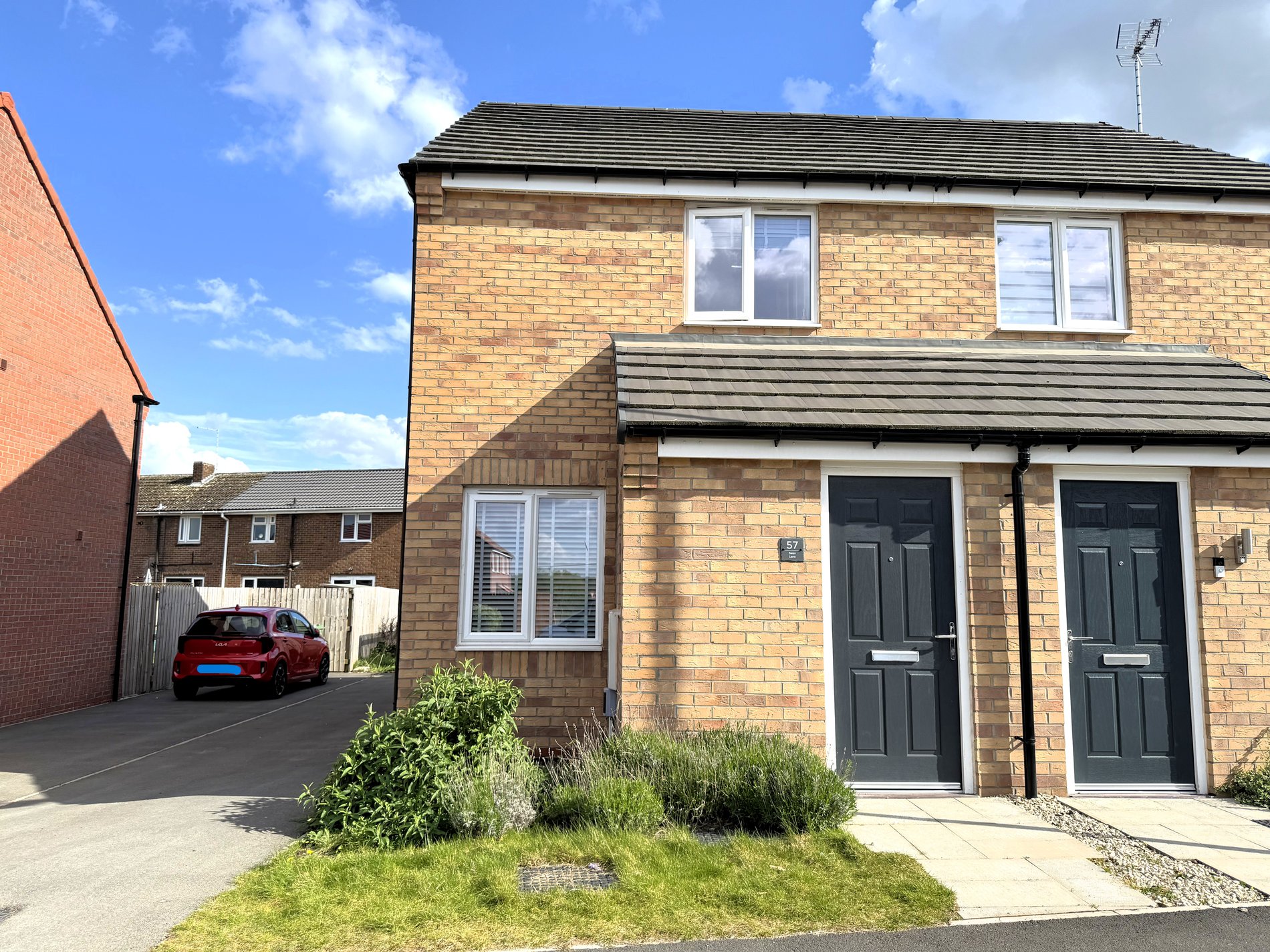 2 bed semi-detached house to rent in Swan Lane, Ollerton, NG22  - Property Image 1