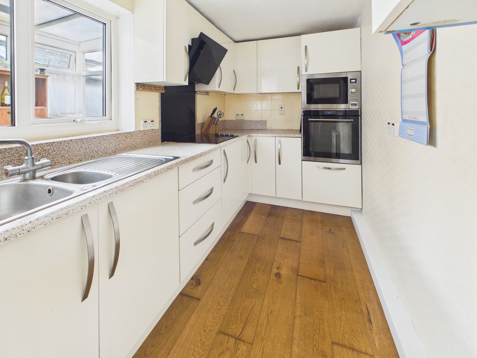 3 bed semi-detached house for sale in Hazel Road, New Ollerton, NG22  - Property Image 2