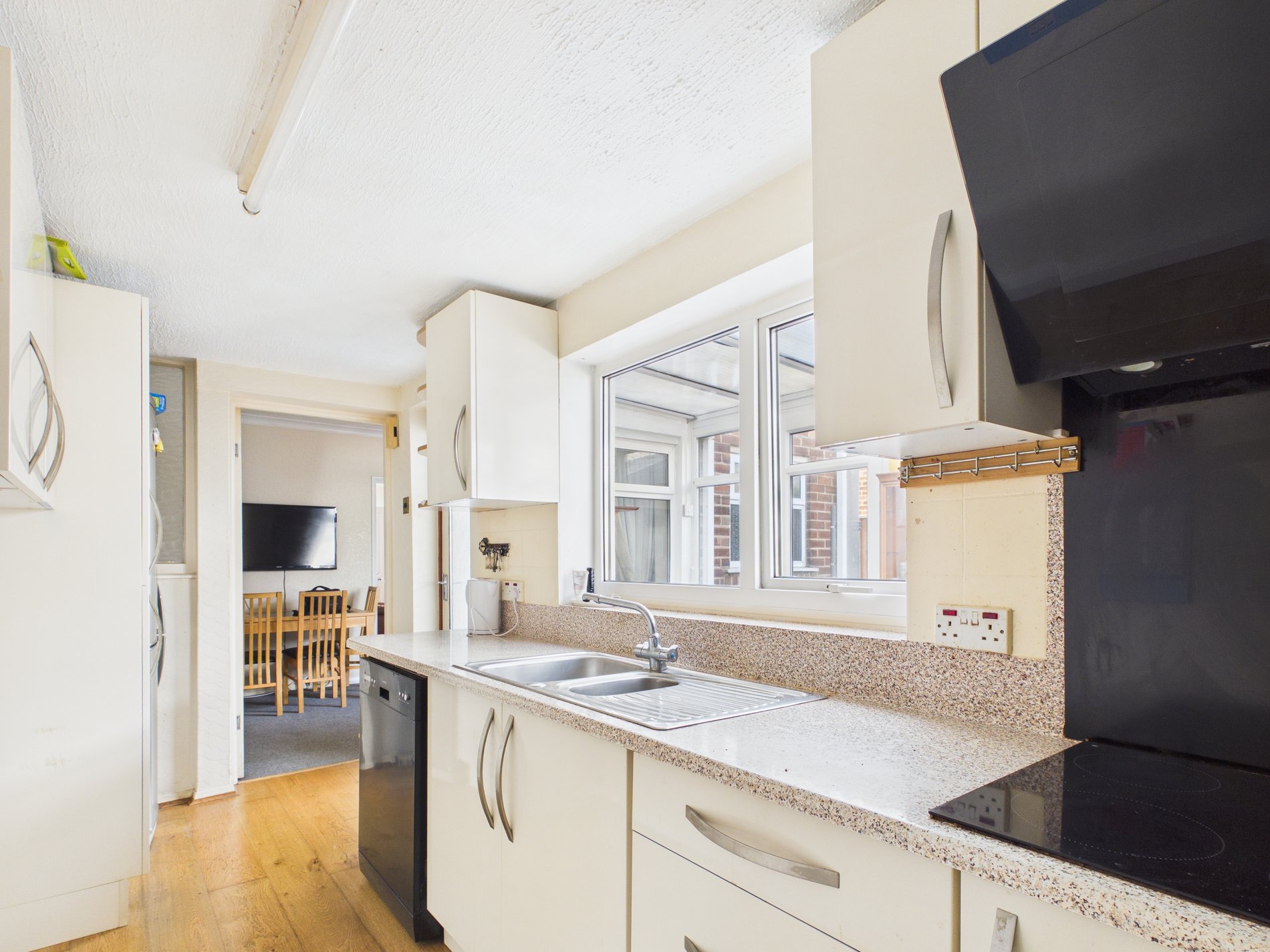 3 bed semi-detached house for sale in Hazel Road, New Ollerton, NG22  - Property Image 3