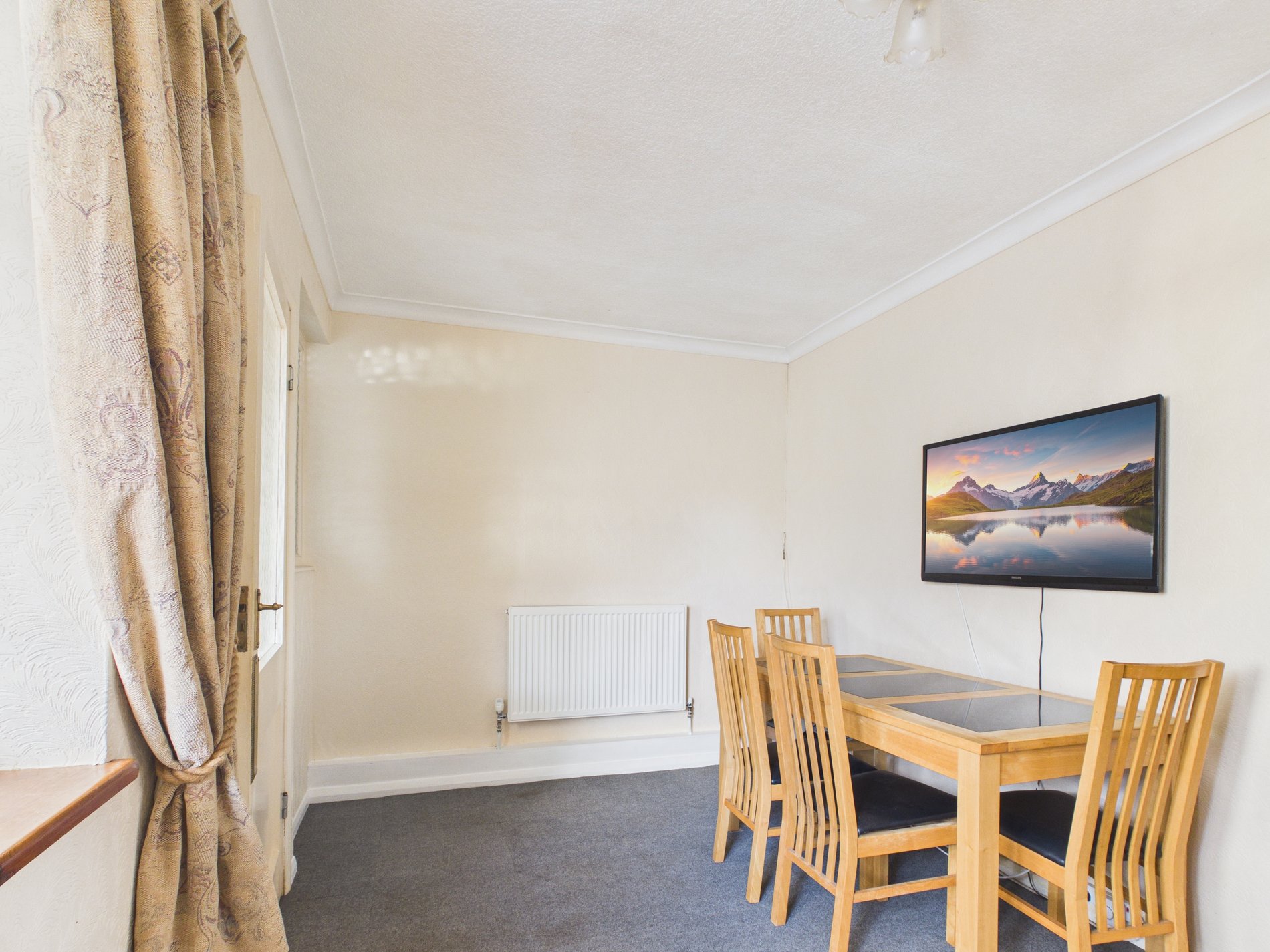 3 bed semi-detached house for sale in Hazel Road, New Ollerton, NG22  - Property Image 6