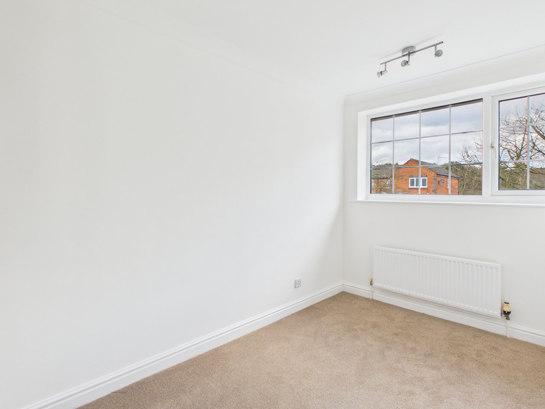 3 bed terraced house for sale in George Dere Close, New Ollerton, NG22  - Property Image 12