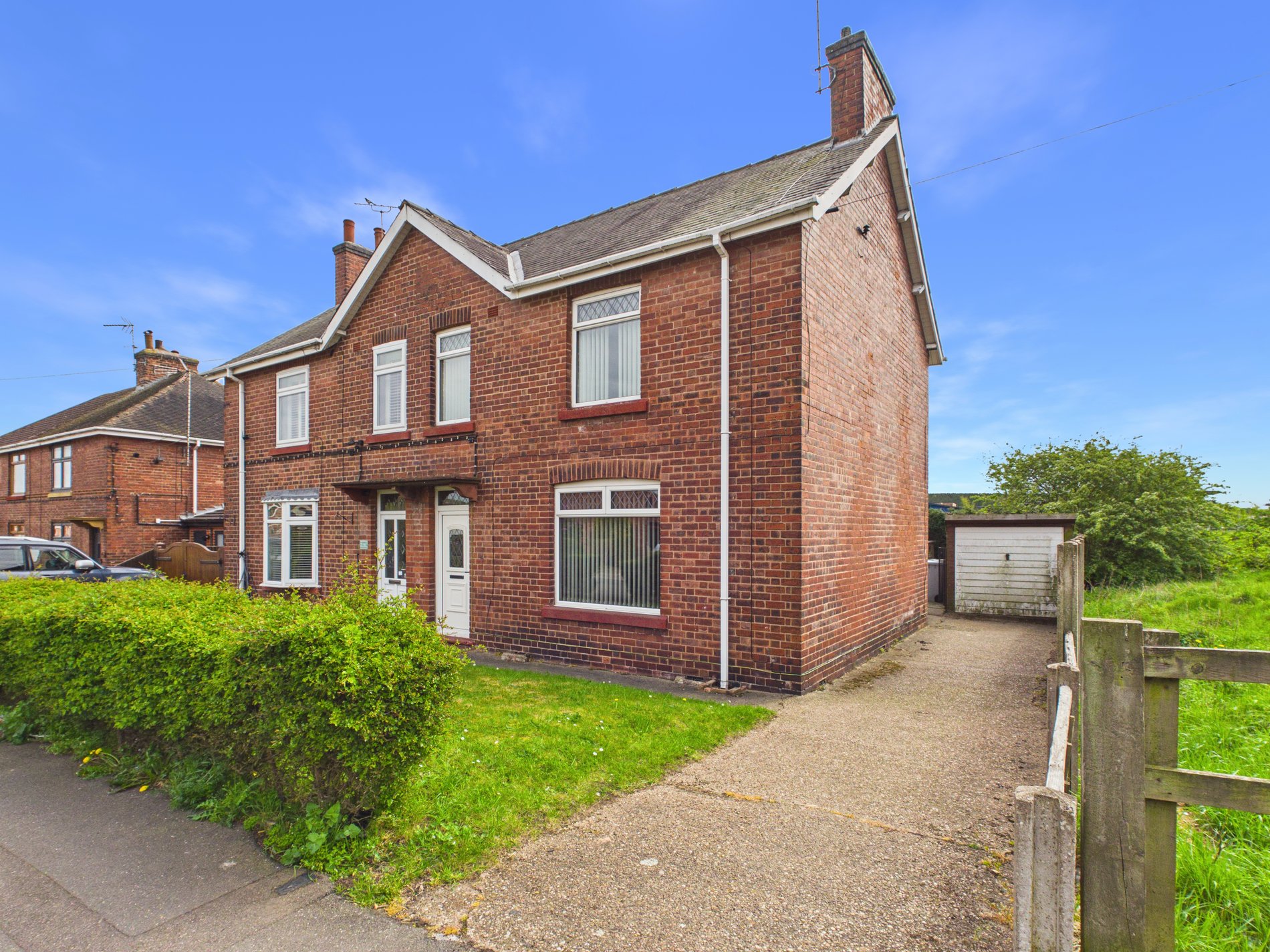 3 bed semi-detached house for sale in Rufford Avenue, New Ollerton, NG22  - Property Image 1