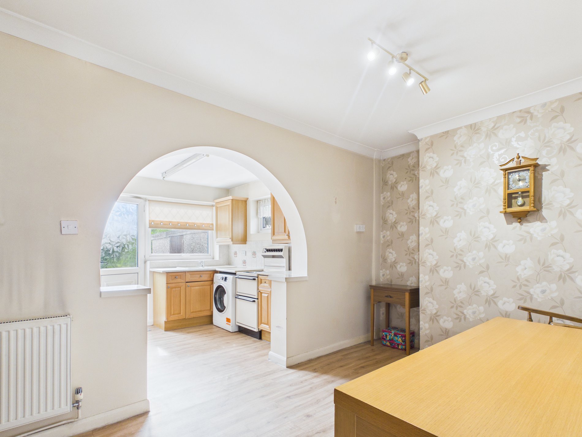 3 bed semi-detached house for sale in Rufford Avenue, New Ollerton, NG22  - Property Image 3