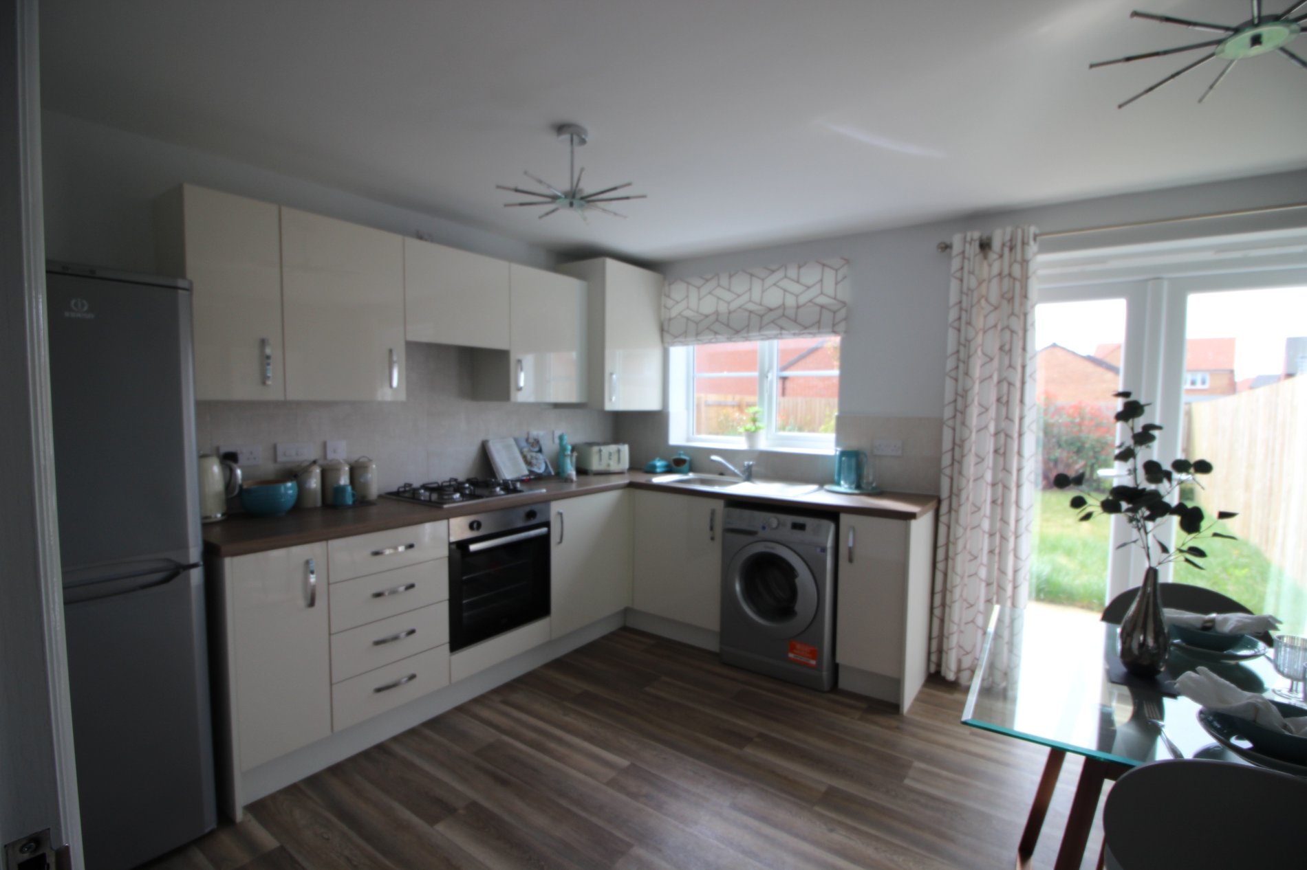 3 bed semi-detached house to rent in Sleepers Close, New Ollerton, NG22  - Property Image 5