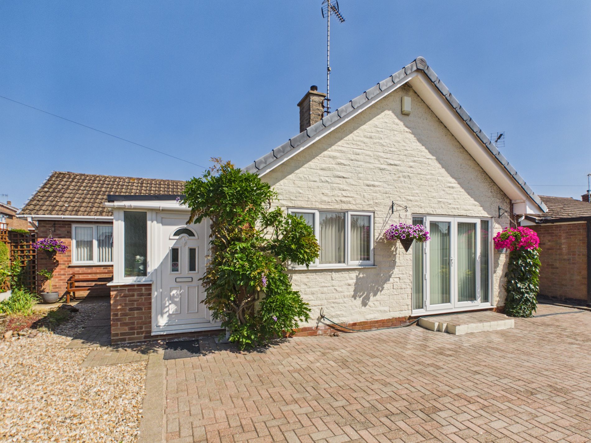 3 bed detached house for sale in Bescar Lane, Ollerton, NG22  - Property Image 1