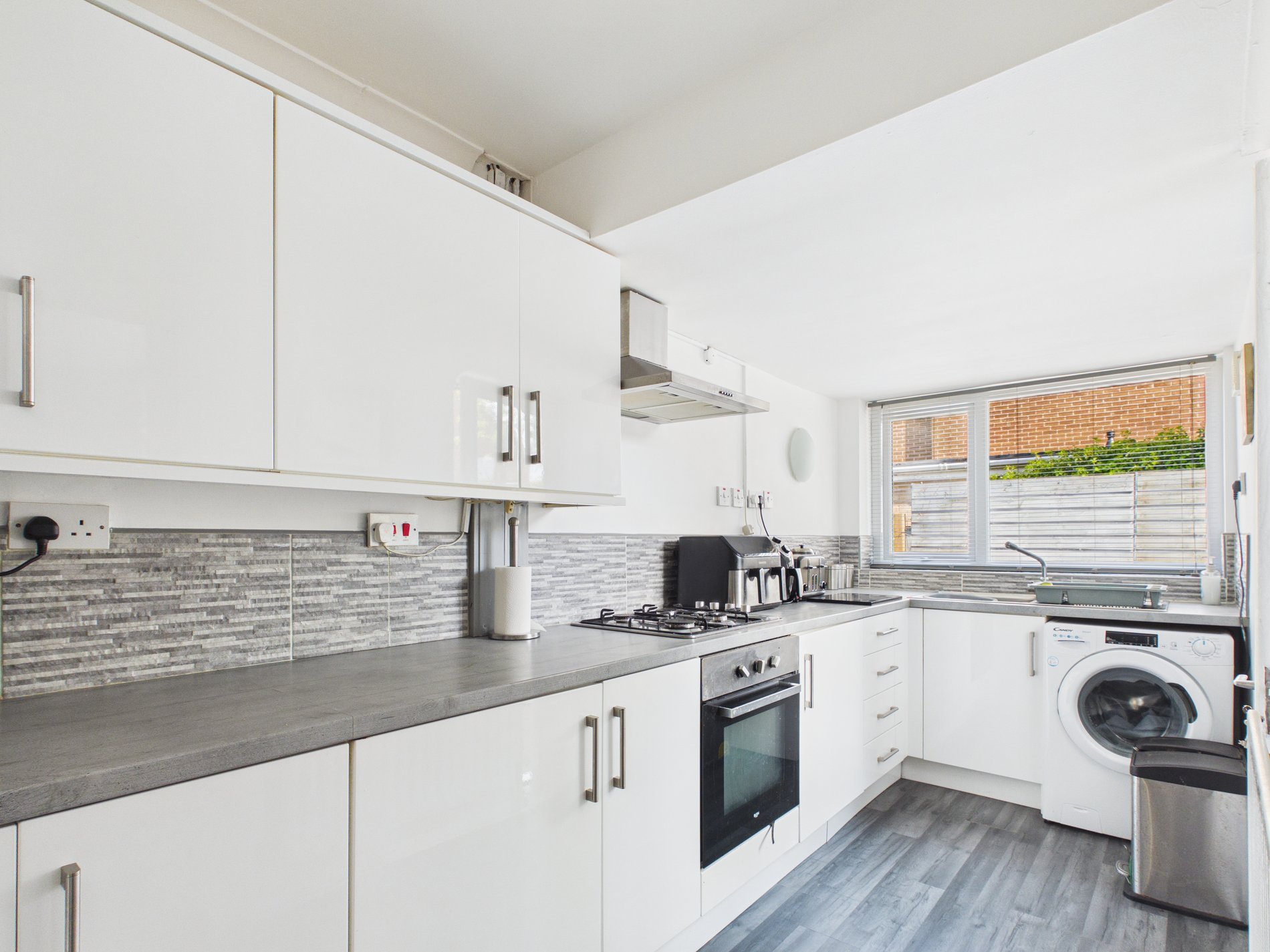 3 bed terraced house for sale in Kingsway Avenue, New Ollerton, NG22  - Property Image 8