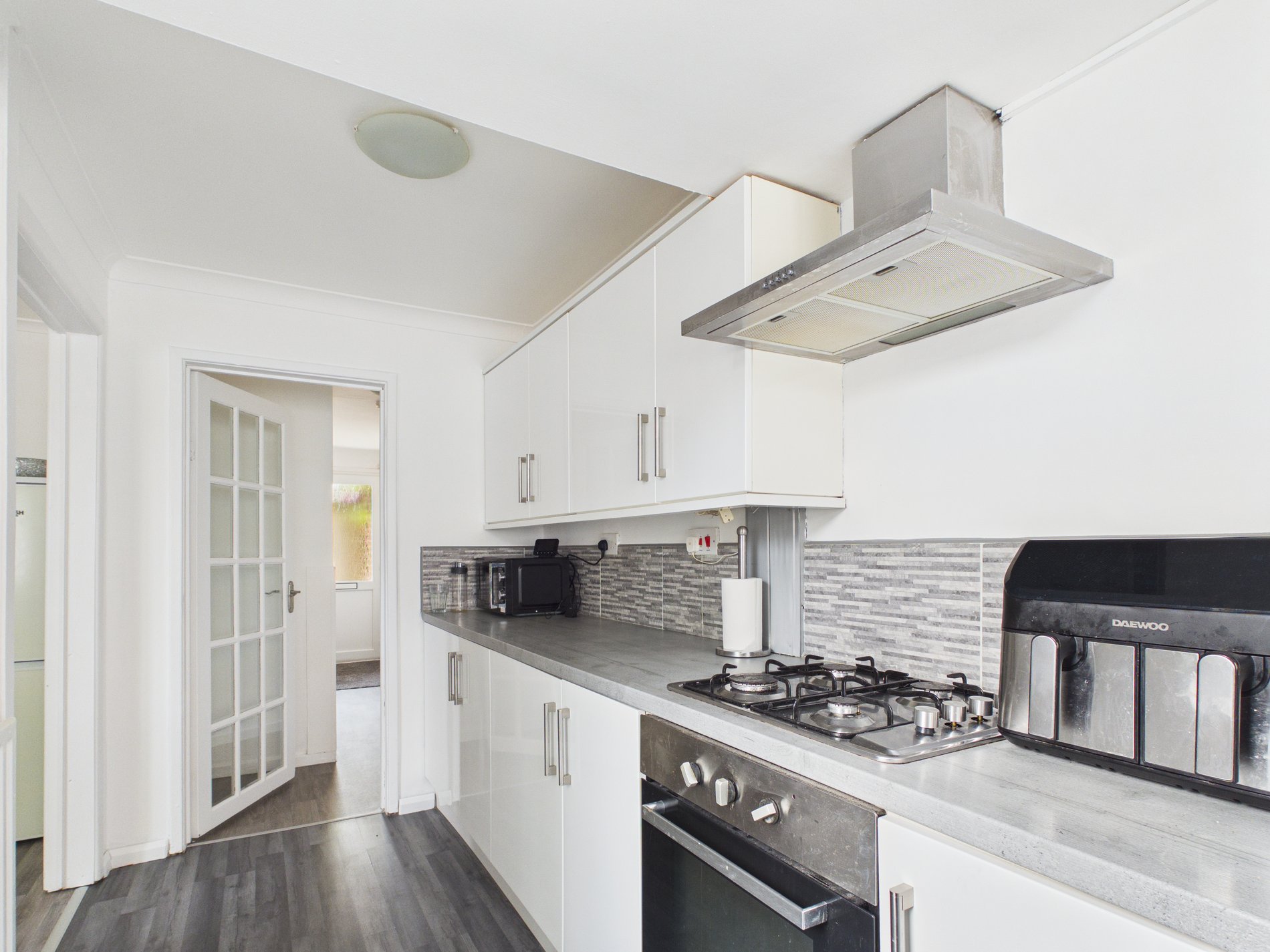 3 bed terraced house for sale in Kingsway Avenue, New Ollerton, NG22  - Property Image 9