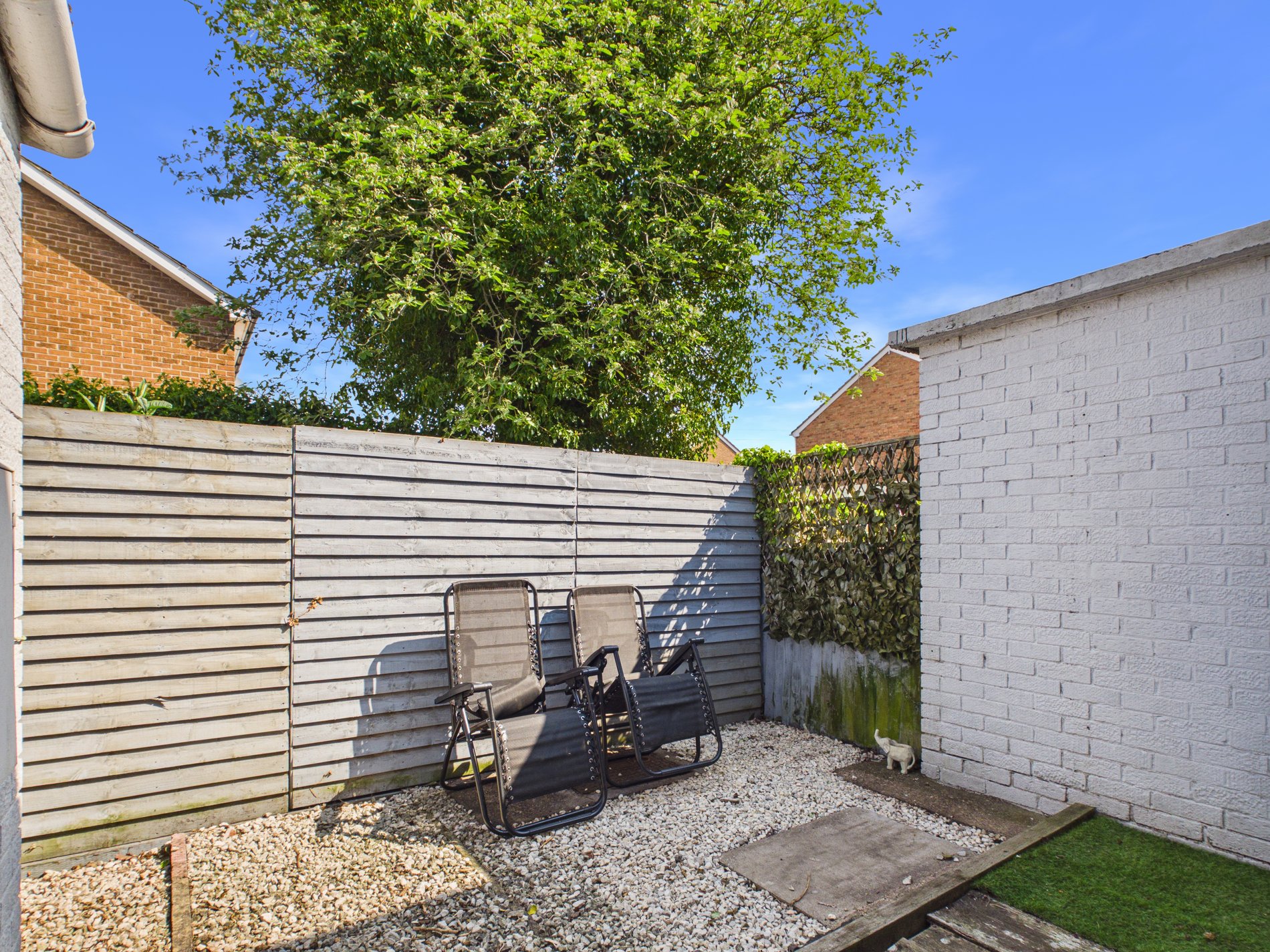 3 bed terraced house for sale in Kingsway Avenue, New Ollerton, NG22  - Property Image 14