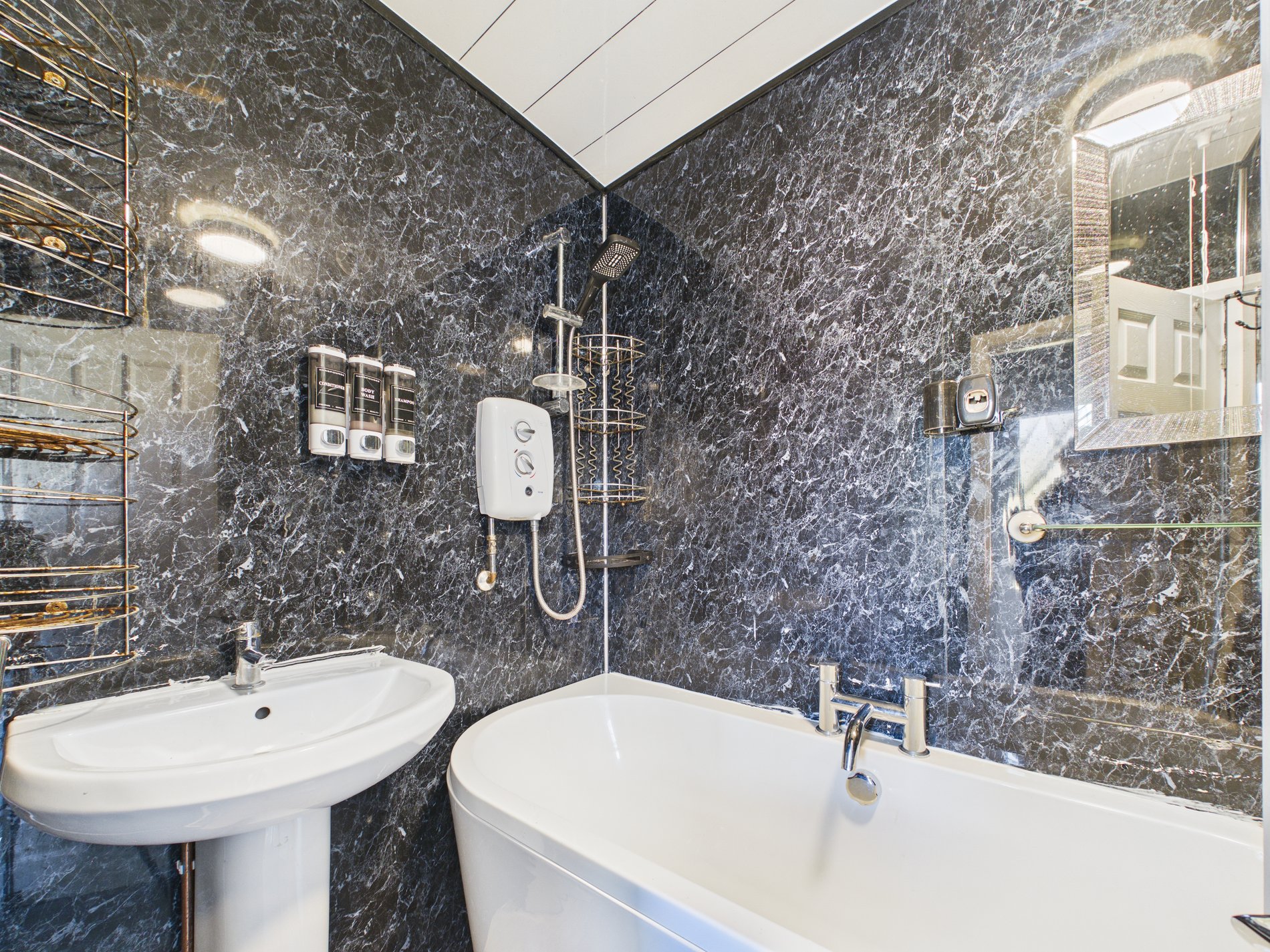 3 bed terraced house for sale in Savile Road, Bilsthorpe, NG22  - Property Image 7