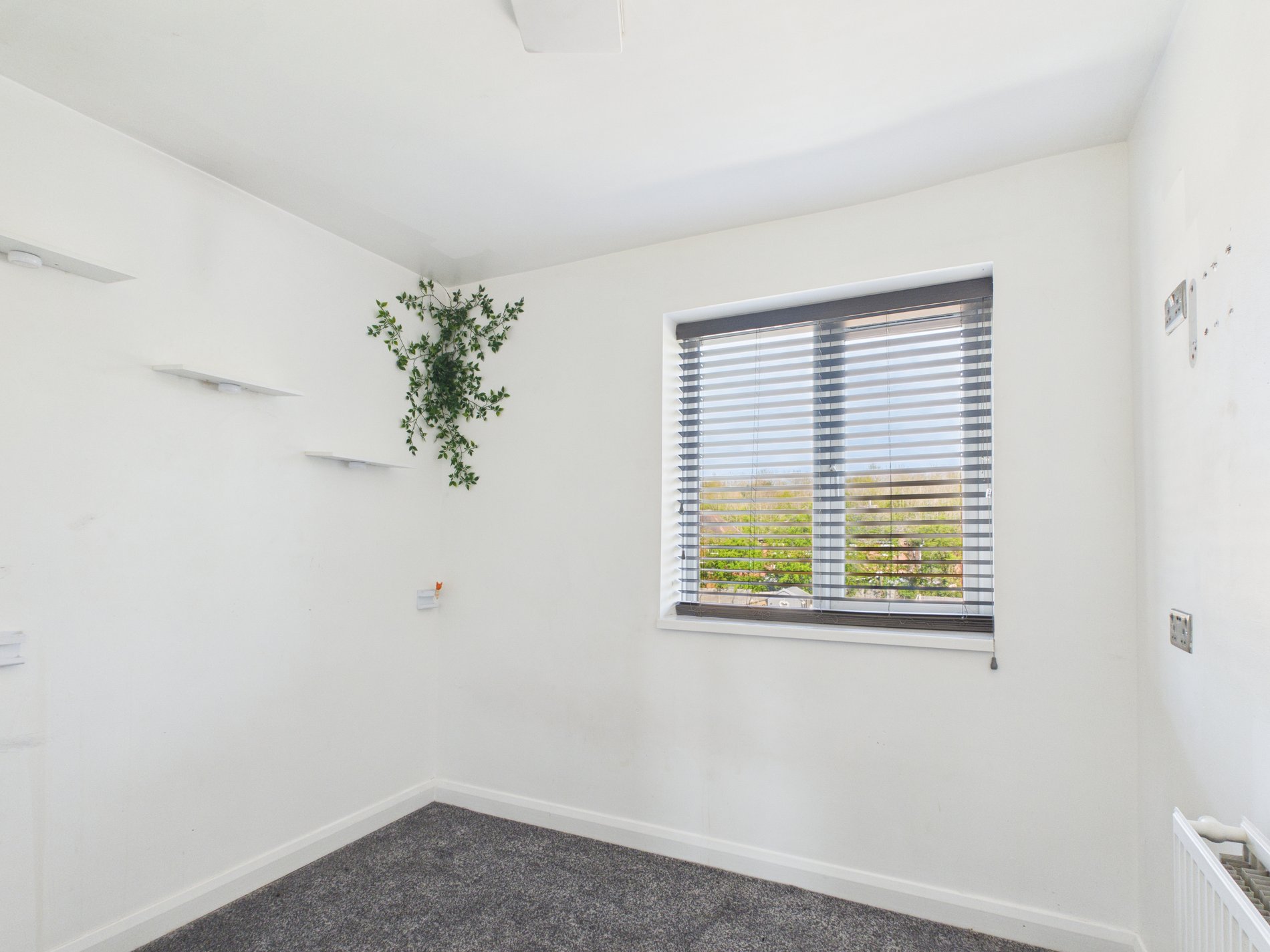 3 bed terraced house for sale in Savile Road, Bilsthorpe, NG22  - Property Image 10