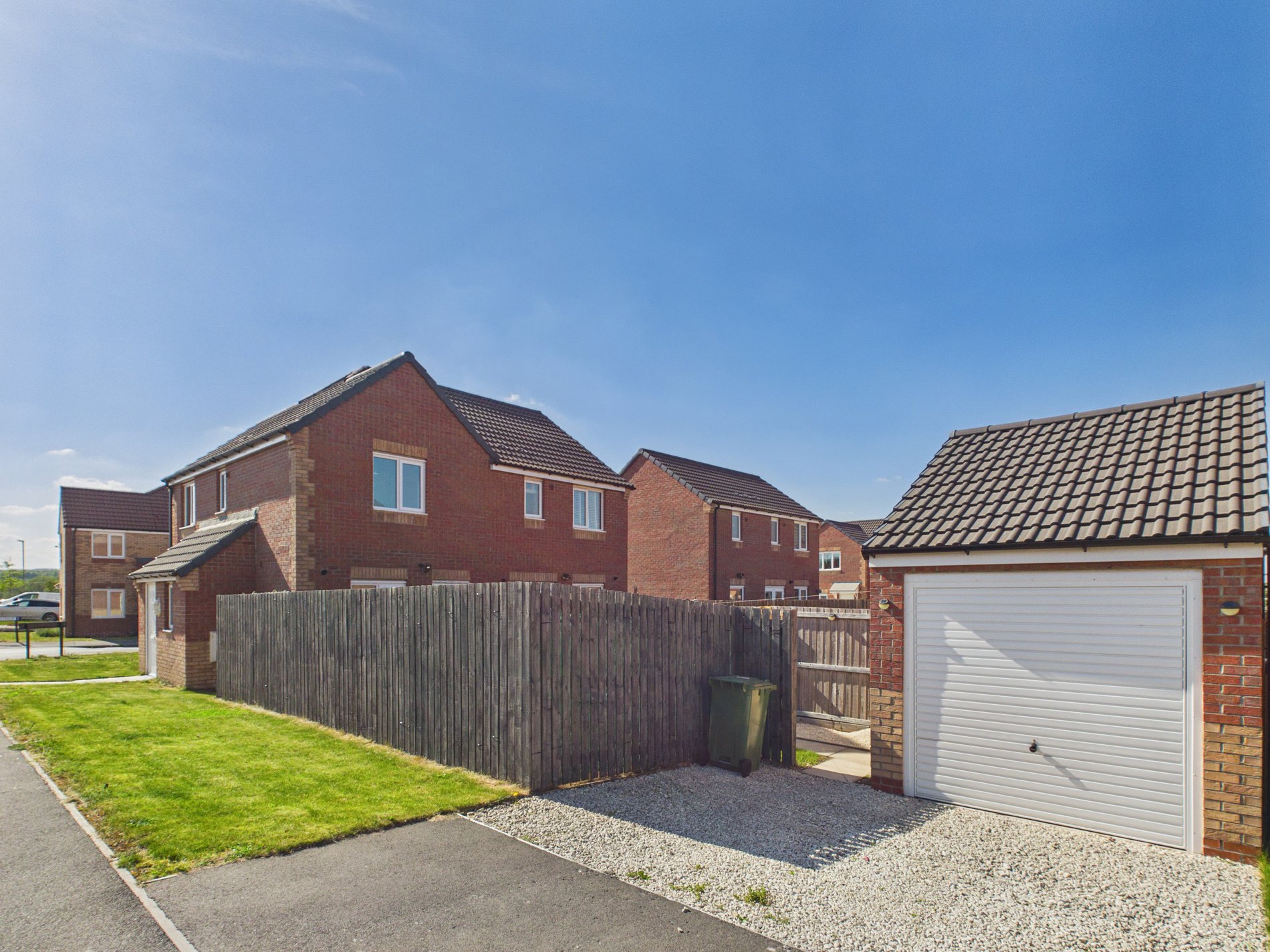 2 bed semi-detached house for sale in Riverdale Road, New Ollerton, NG22  - Property Image 13