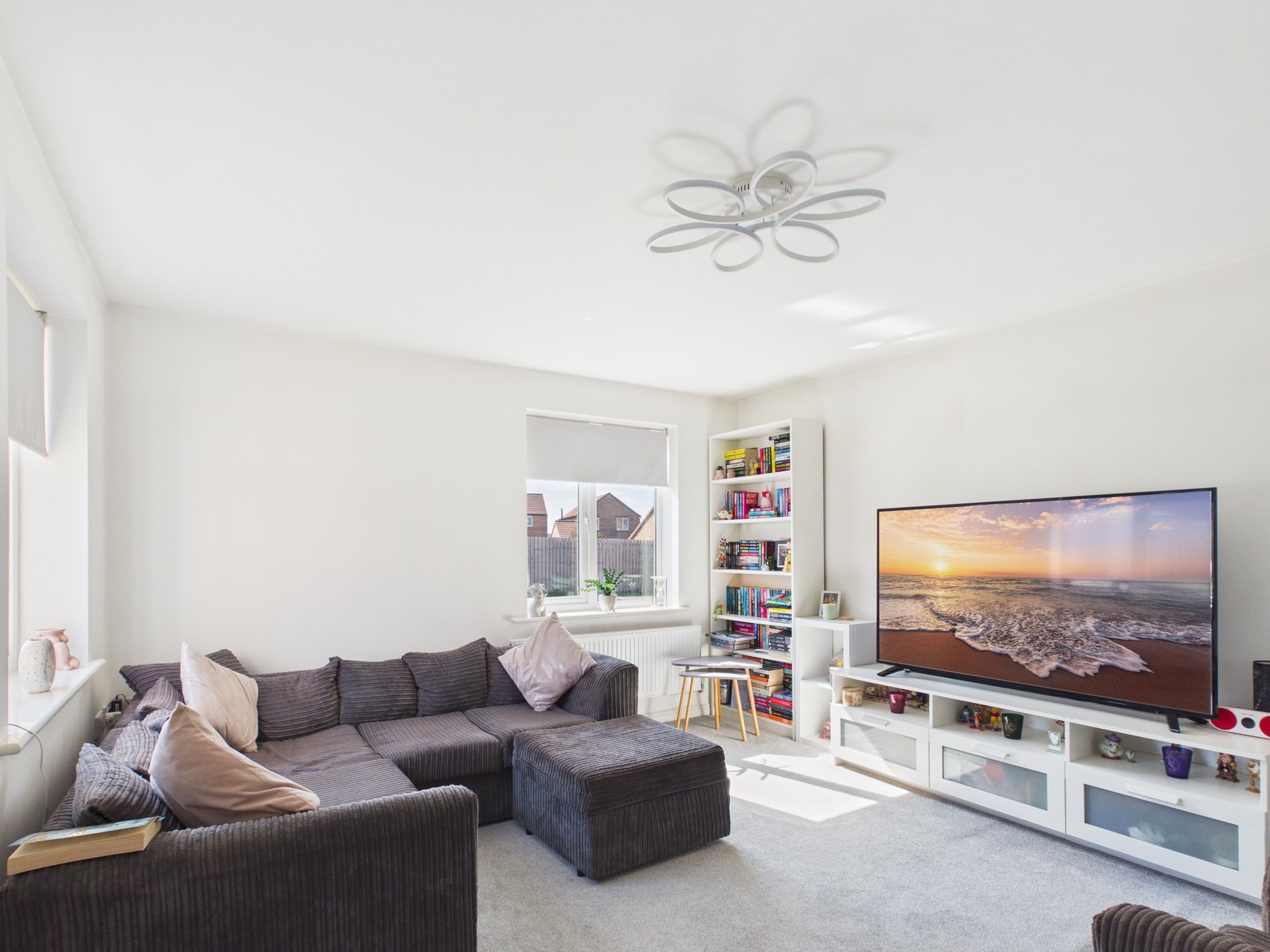 2 bed semi-detached house for sale in Riverdale Road, New Ollerton, NG22  - Property Image 3
