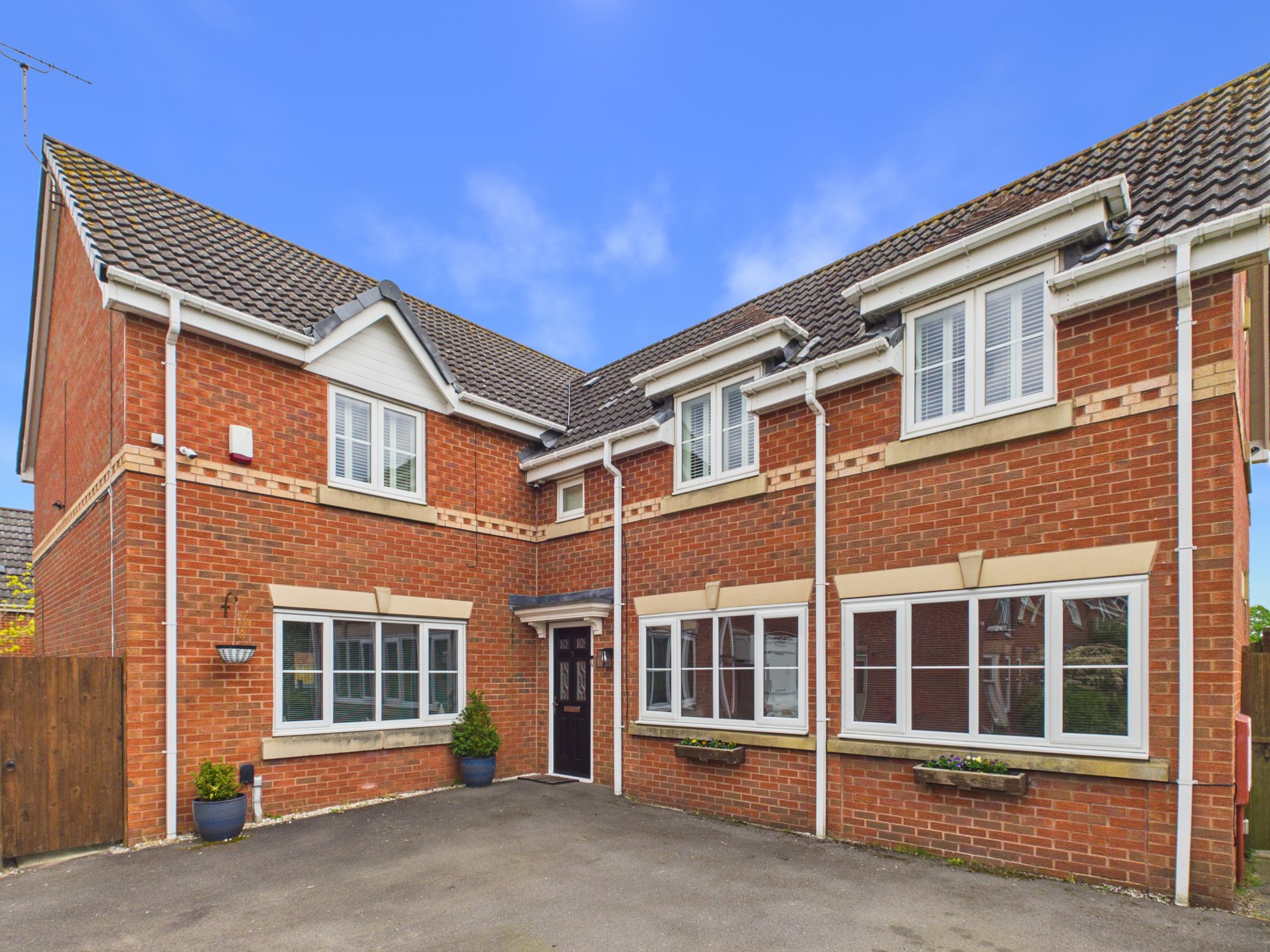 4 bed detached house for sale in Old School Drive, Edwinstowe, NG21