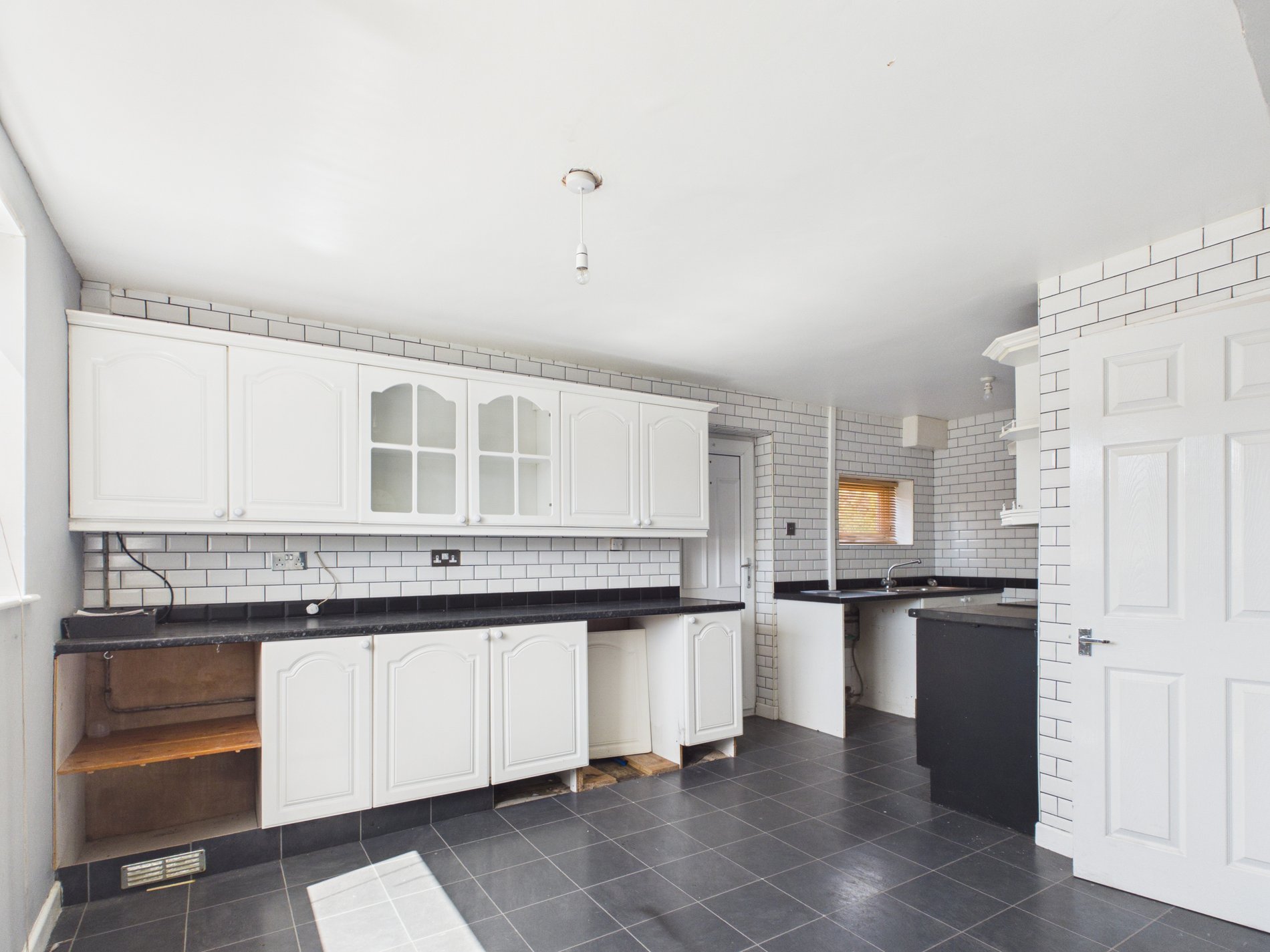 3 bed semi-detached house for sale in Breck Bank, New Ollerton, NG22  - Property Image 2