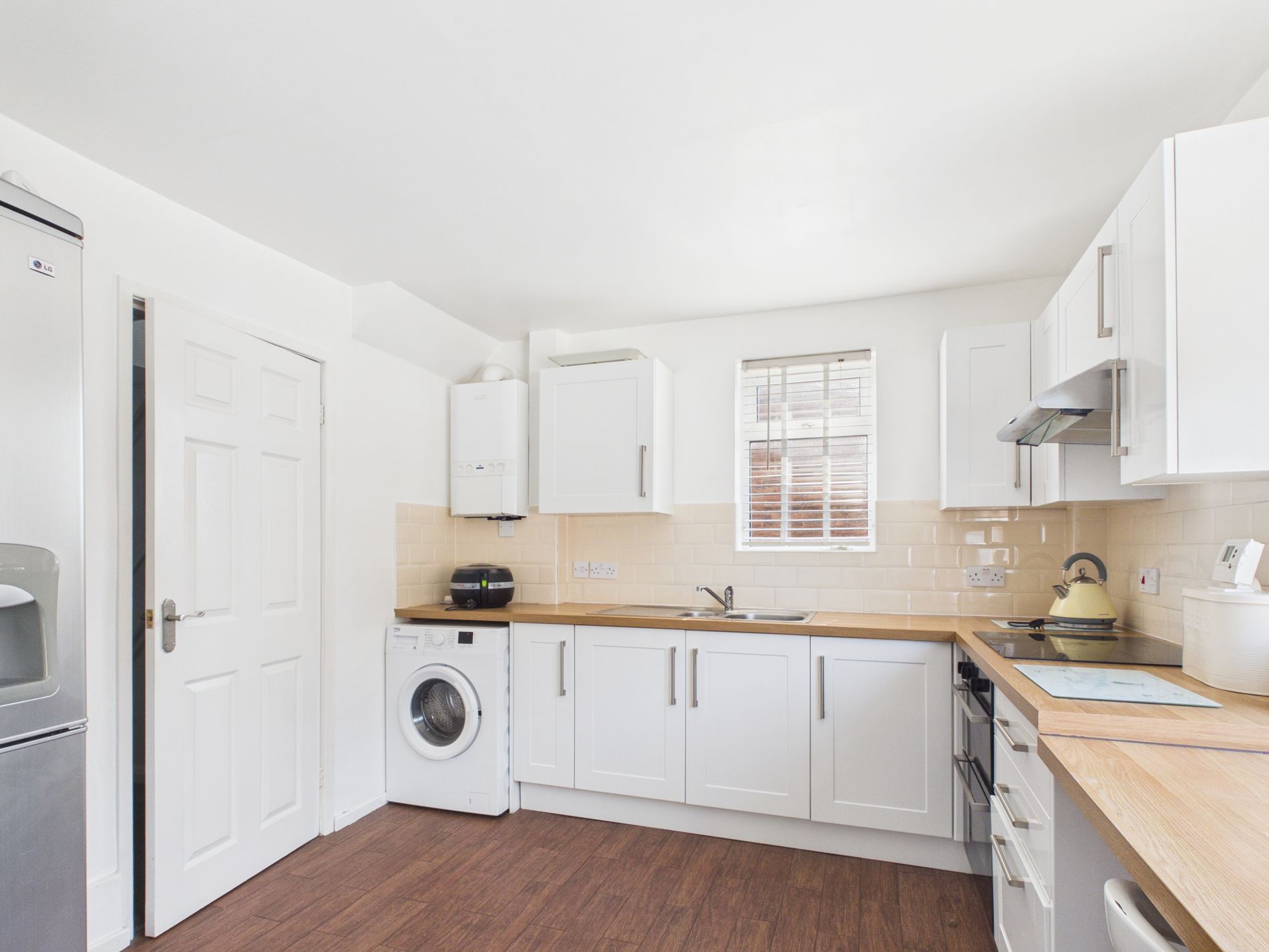 3 bed semi-detached house for sale in Birklands Avenue, New Ollerton, NG22  - Property Image 2