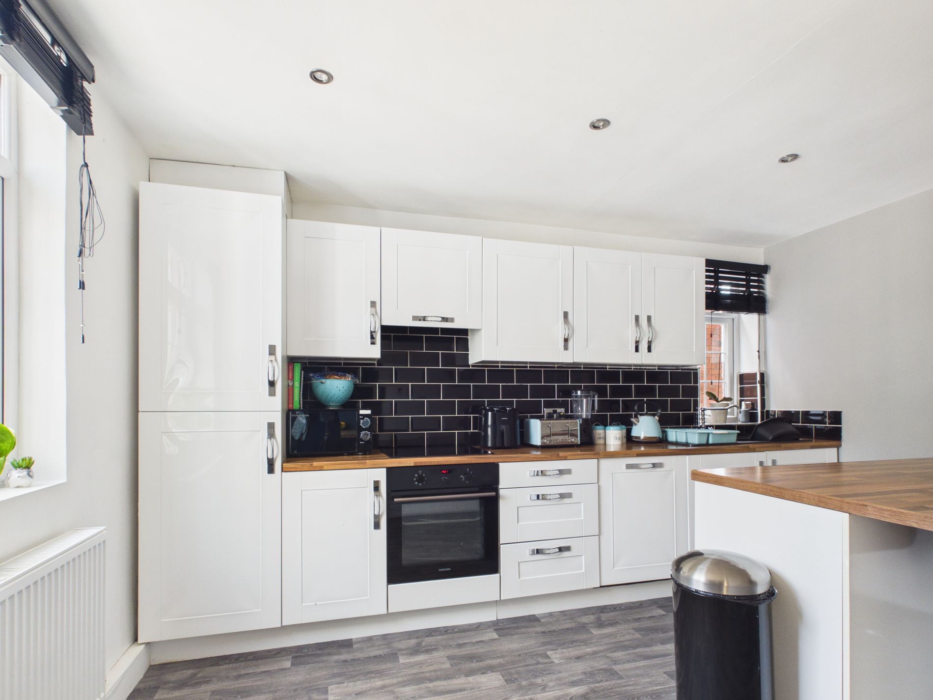 3 bed semi-detached house for sale in Newark Road, New Ollerton, NG22  - Property Image 3