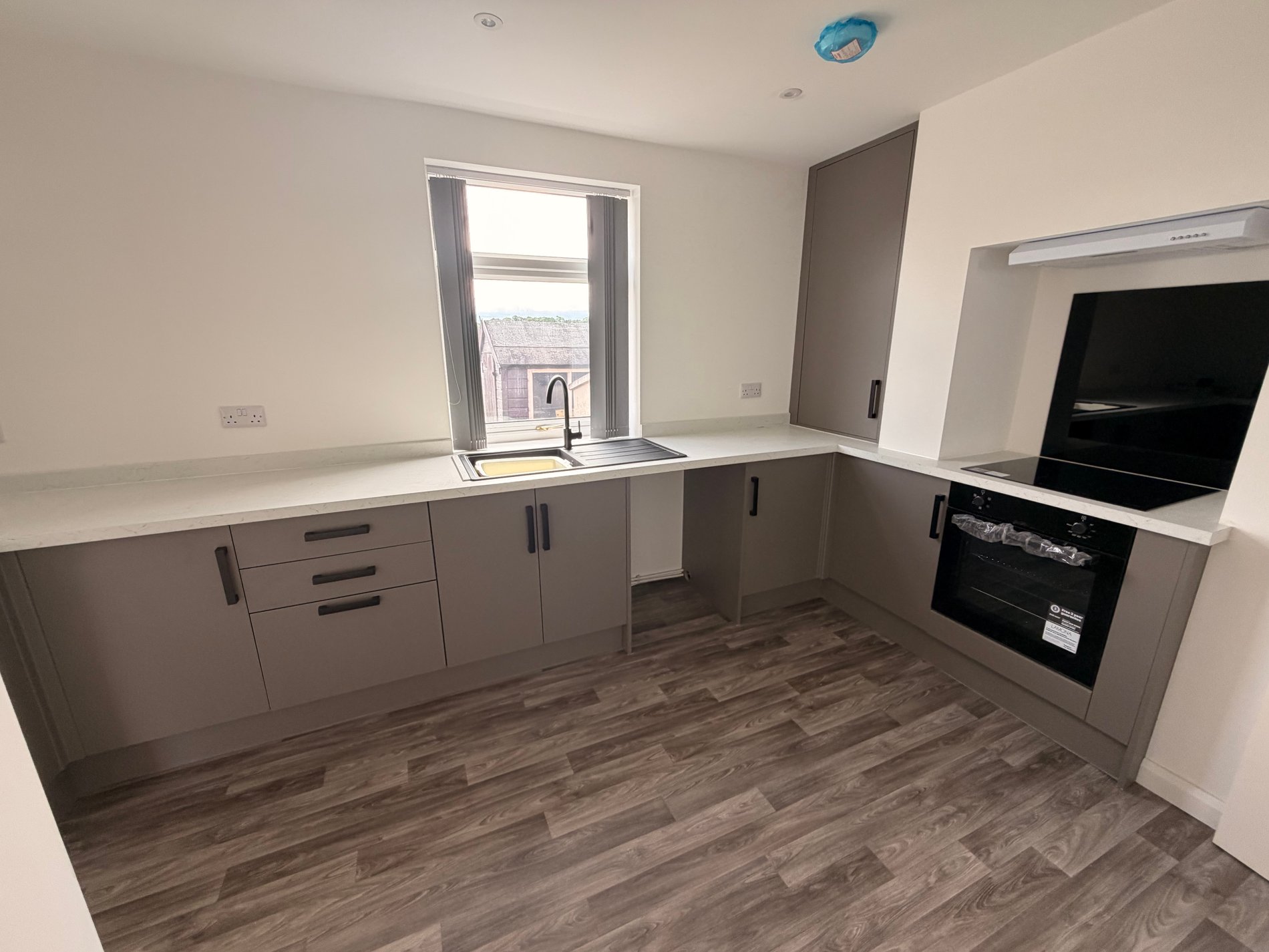 3 bed terraced house to rent in Devonshire Drive, Langwith, NG20  - Property Image 3