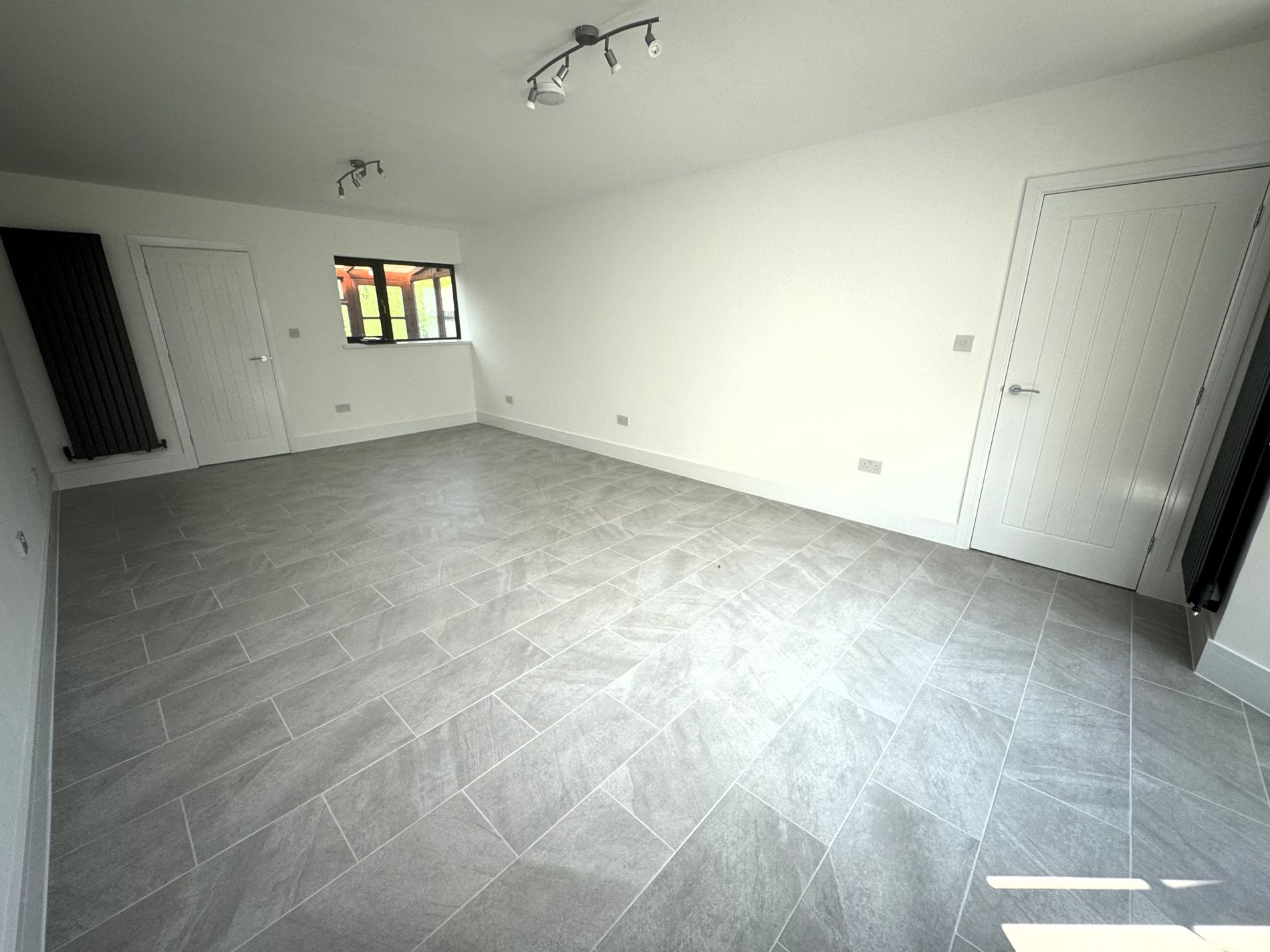3 bed semi-detached house to rent in Forest Road, New Ollerton, NG22  - Property Image 3