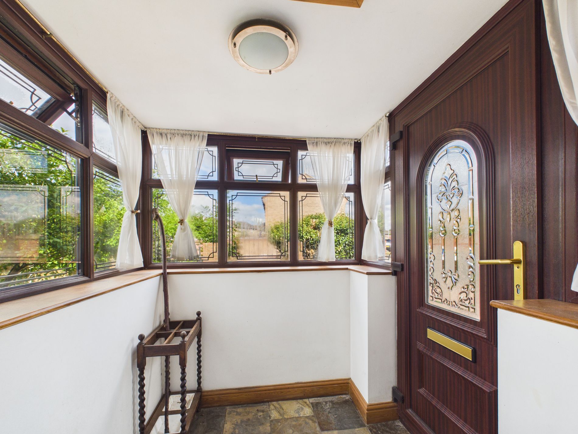 3 bed detached house for sale in Kirk Drive, Boughton, NG22  - Property Image 2