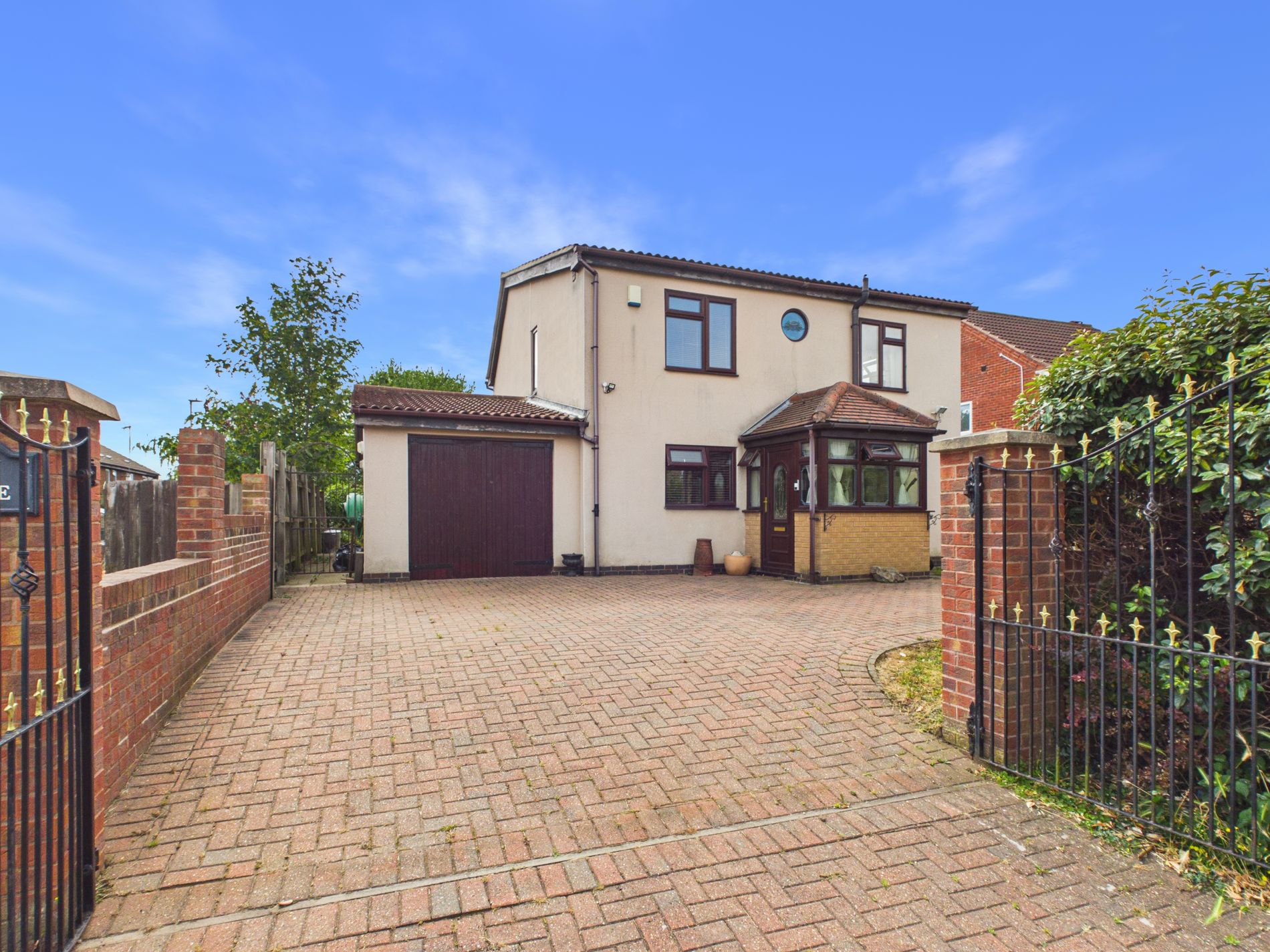 3 bed detached house for sale in Kirk Drive, Boughton, NG22