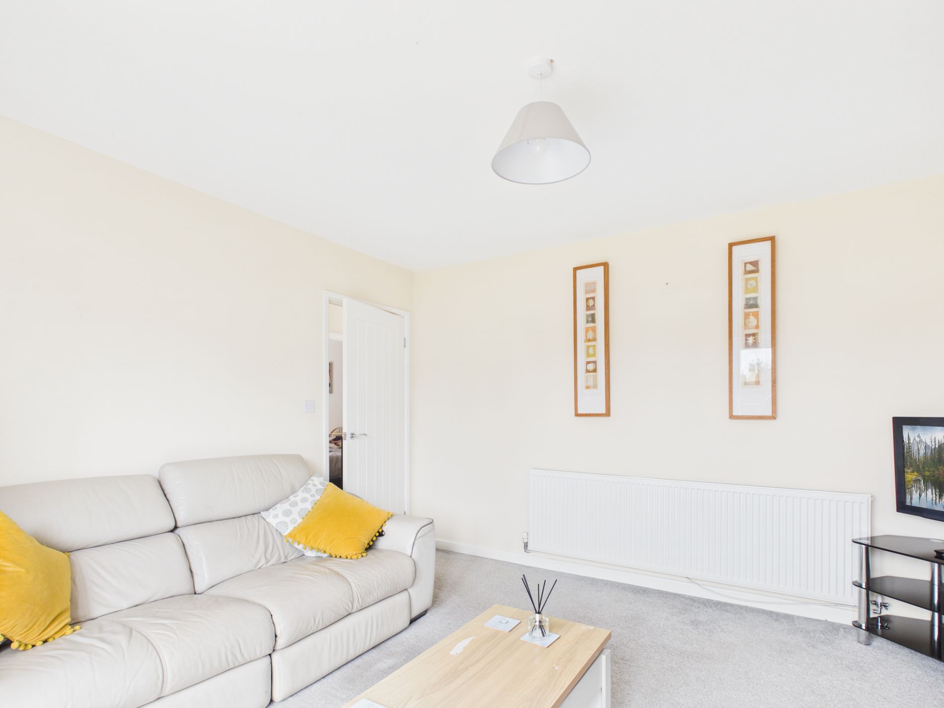 2 bed bungalow for sale in Holly Rise, New Ollerton, NG22  - Property Image 7
