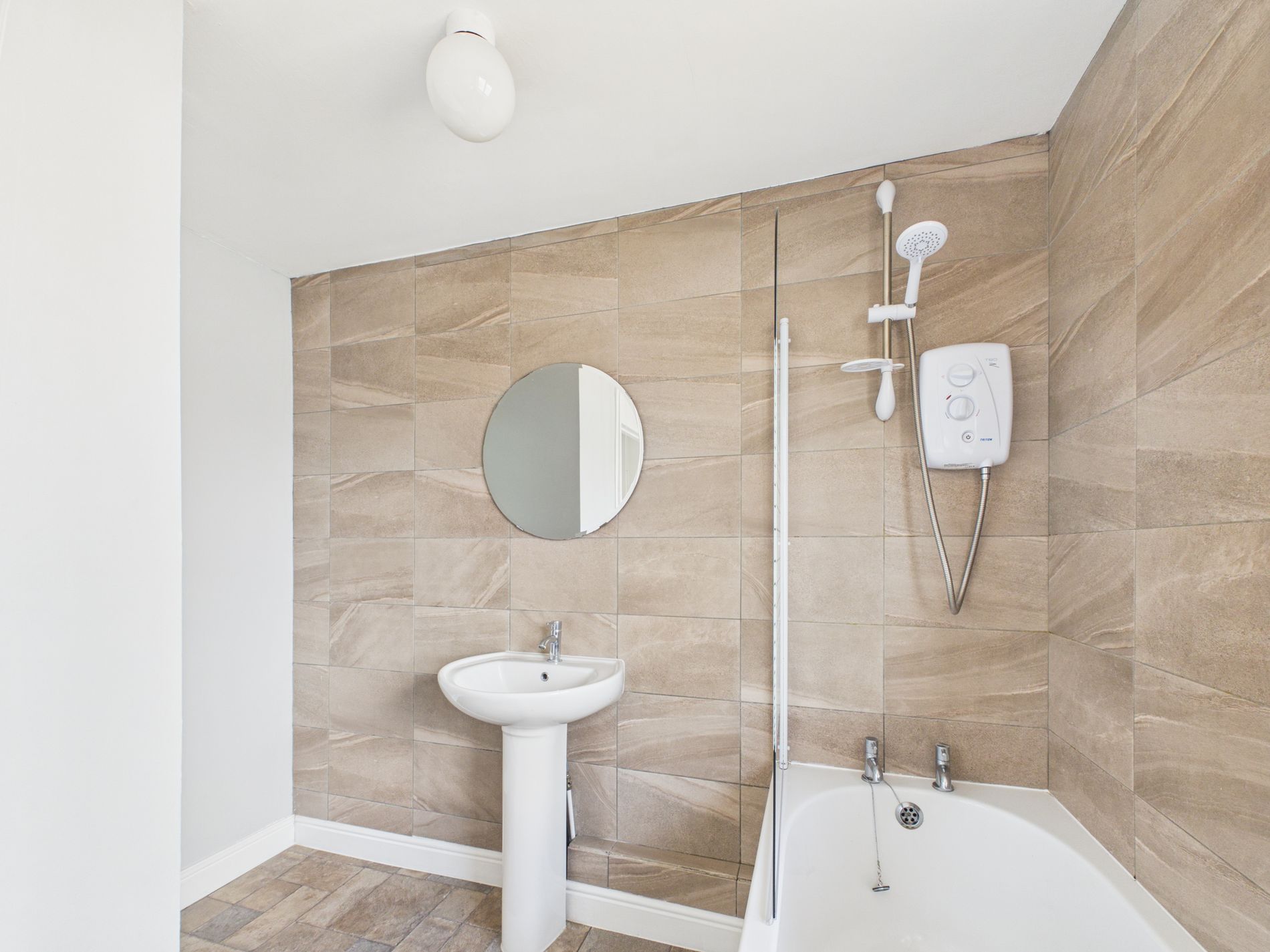 3 bed semi-detached house for sale in Dove Croft, New Ollerton, NG22  - Property Image 14