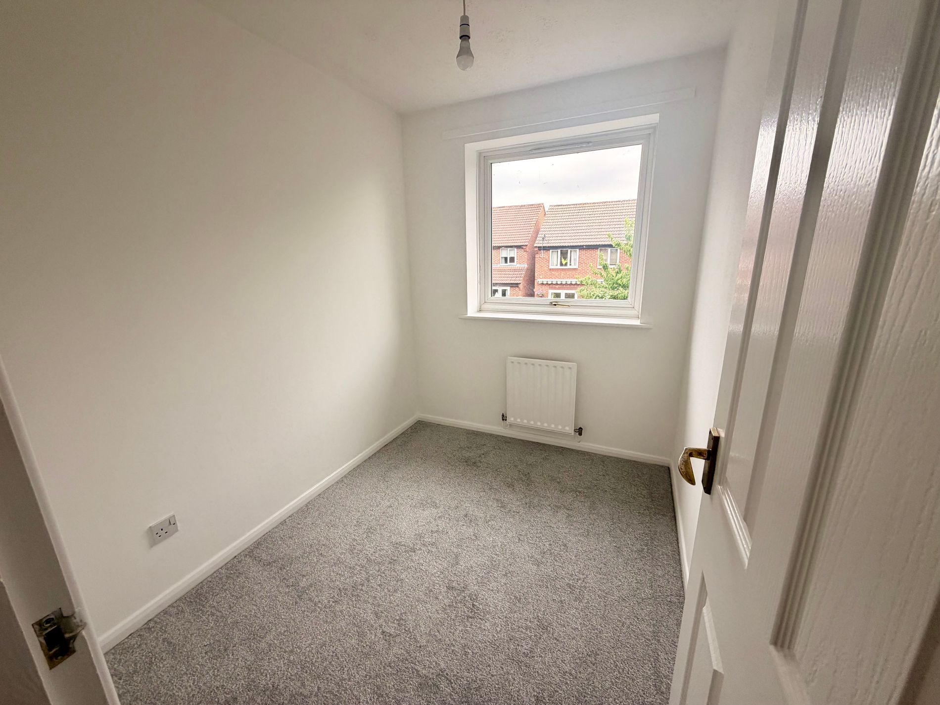 3 bed semi-detached house to rent in Sixth Avenue, Edwinstowe, NG21  - Property Image 8
