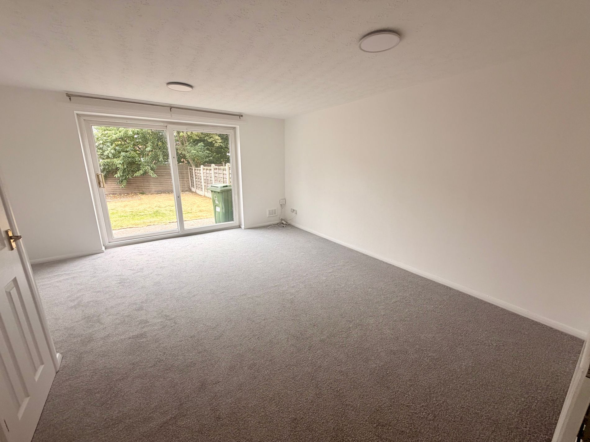 3 bed semi-detached house to rent in Sixth Avenue, Edwinstowe, NG21  - Property Image 4