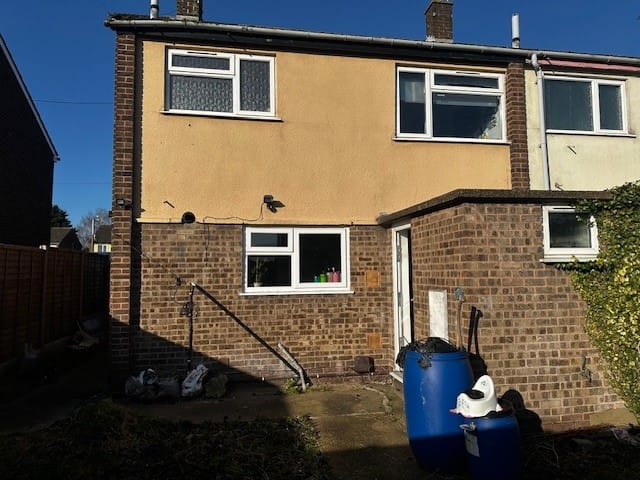 3 bed terraced house for sale in Stuart Avenue, New Ollerton, NG22  - Property Image 1