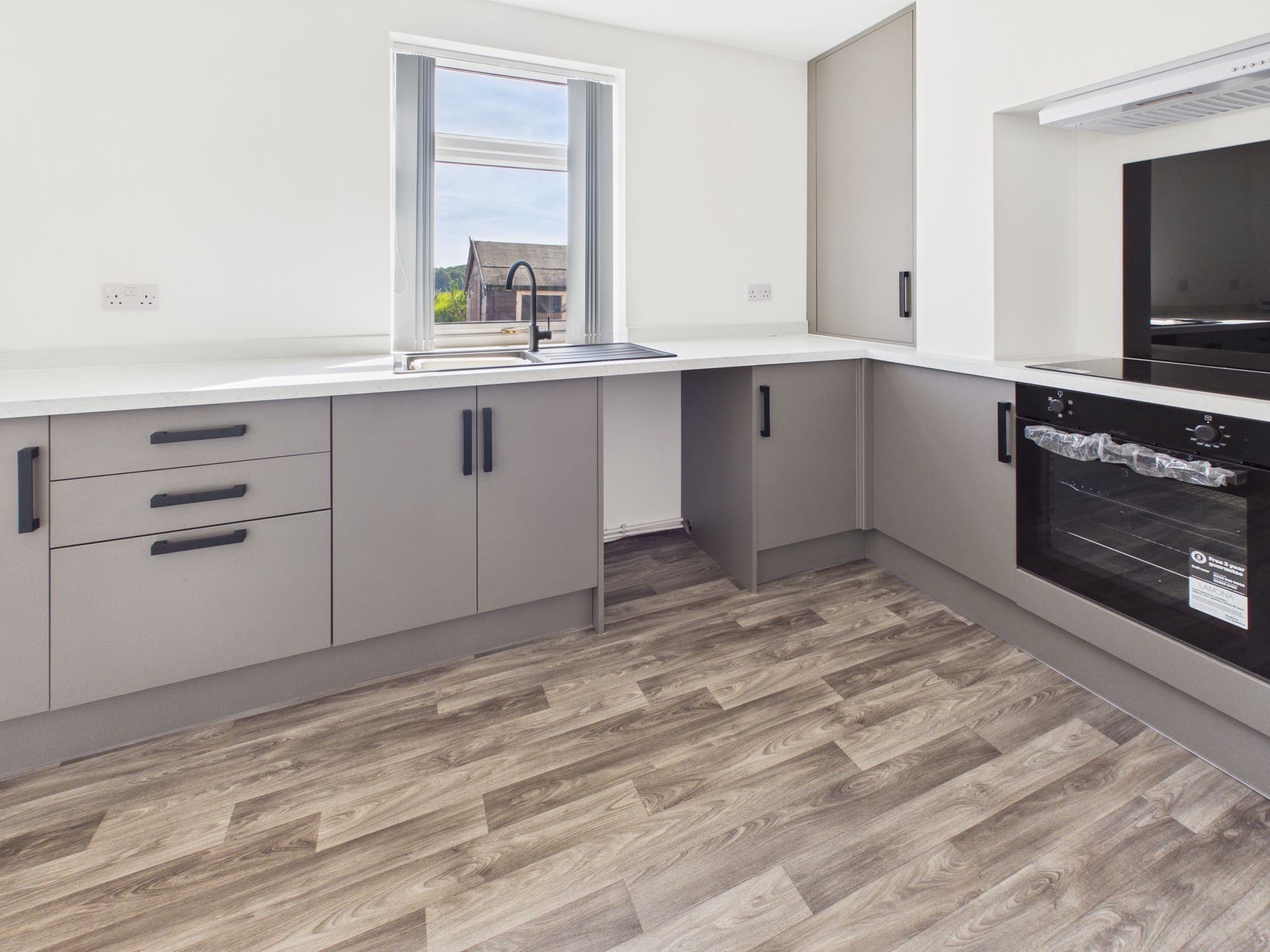 3 bed terraced house for sale in Devonshire Drive, Langwith, NG20  - Property Image 4