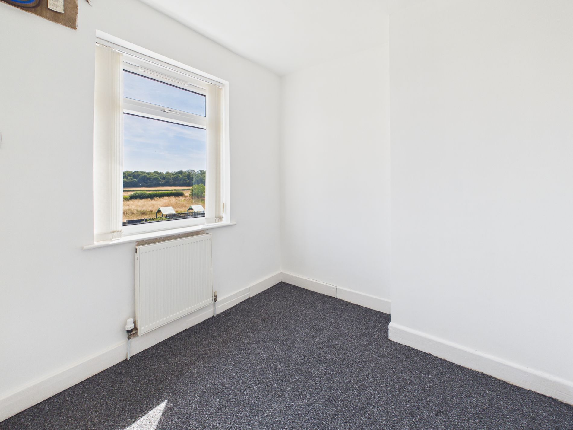 3 bed terraced house for sale in Devonshire Drive, Langwith, NG20  - Property Image 12