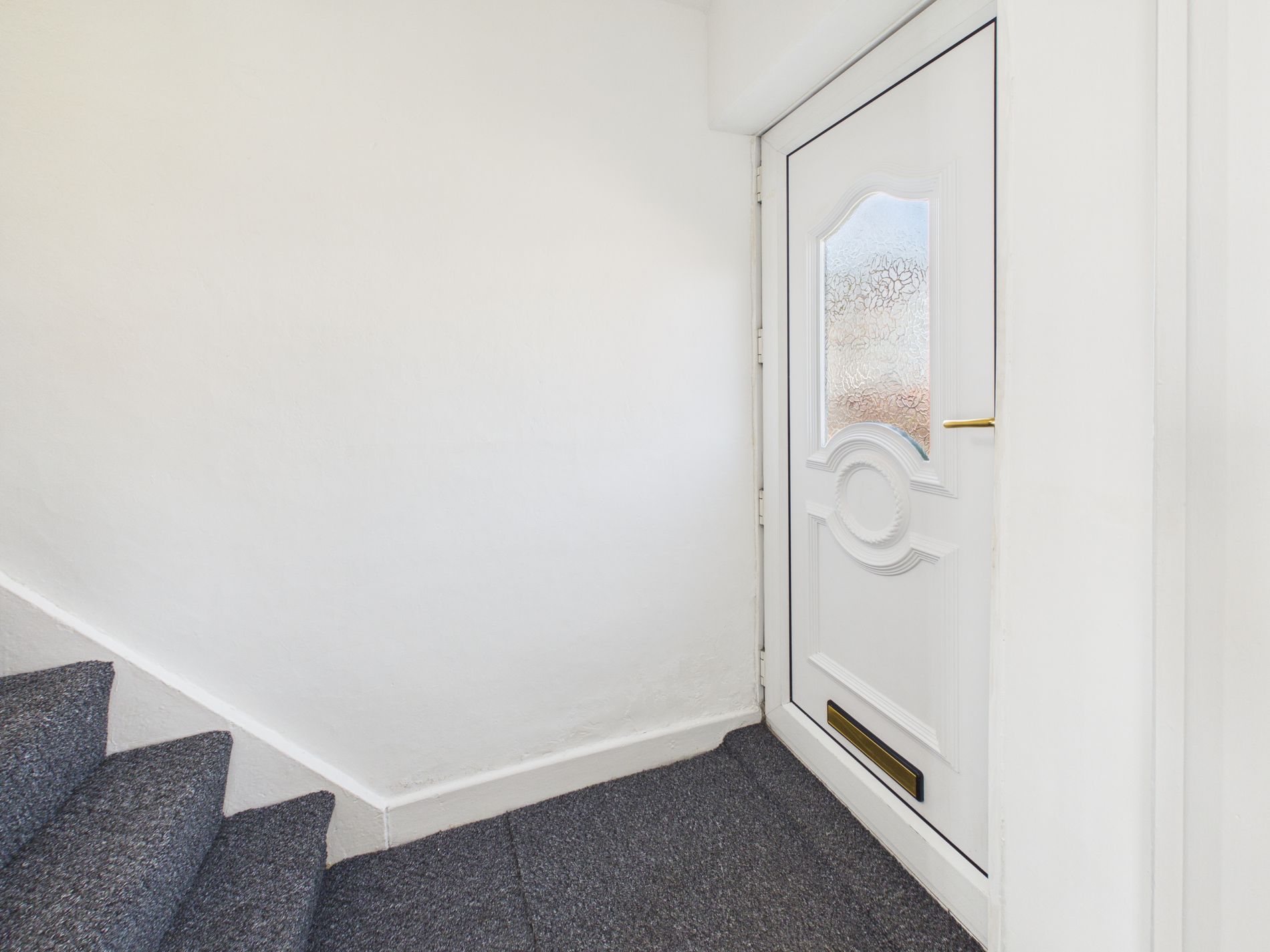 3 bed terraced house for sale in Devonshire Drive, Langwith, NG20  - Property Image 2