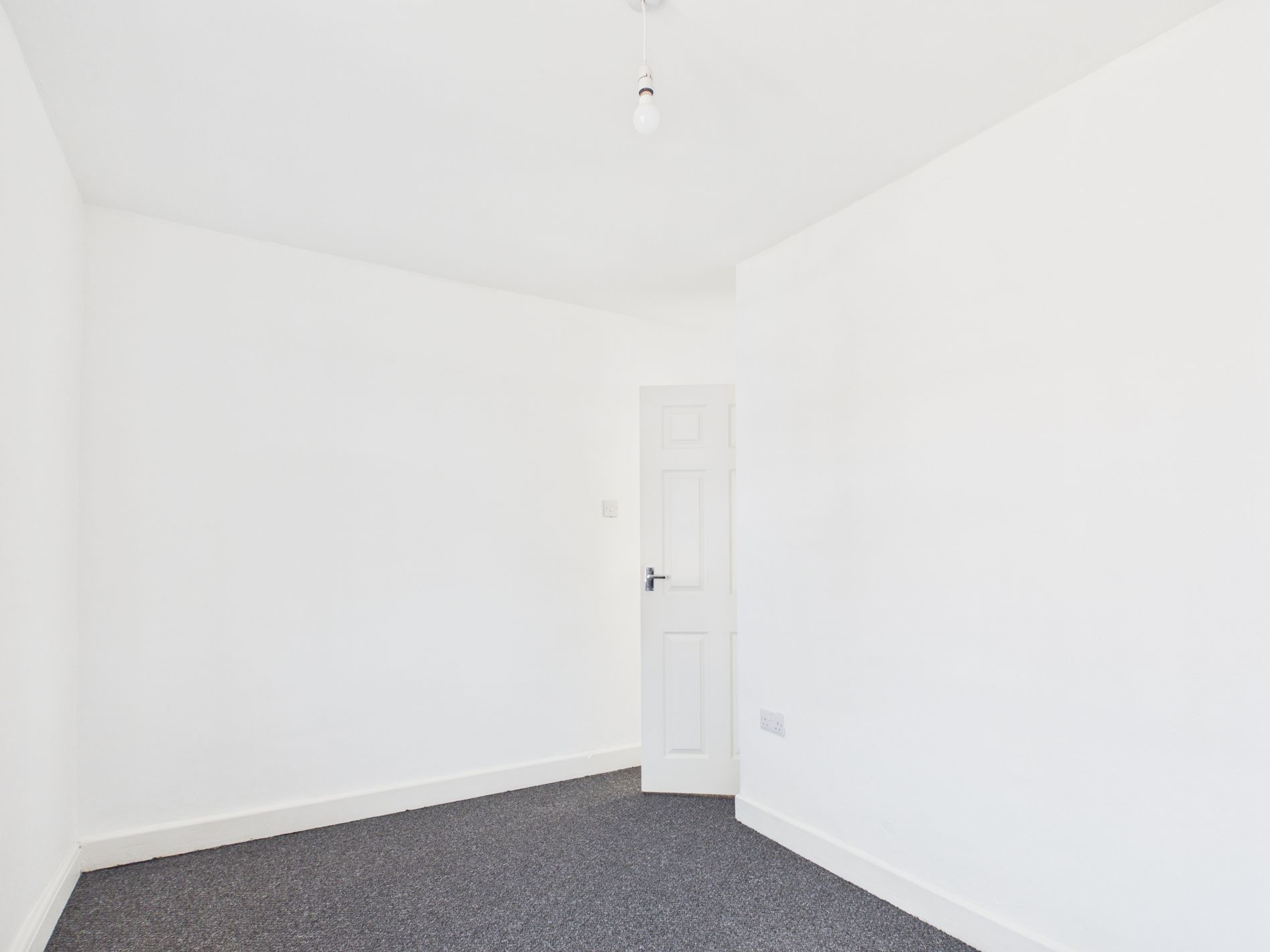 3 bed terraced house for sale in Devonshire Drive, Langwith, NG20  - Property Image 13