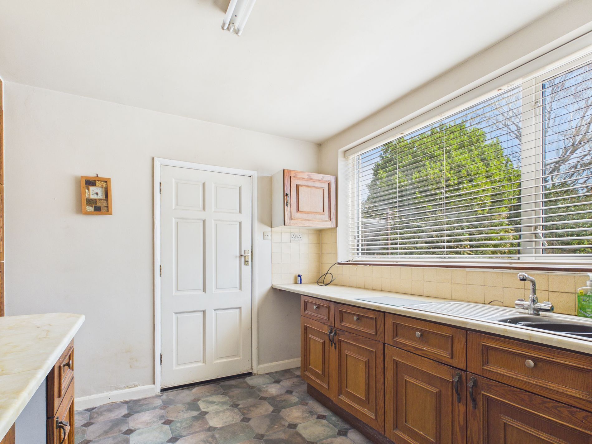 3 bed detached house for sale in Griceson Close, Ollerton, NG22  - Property Image 6