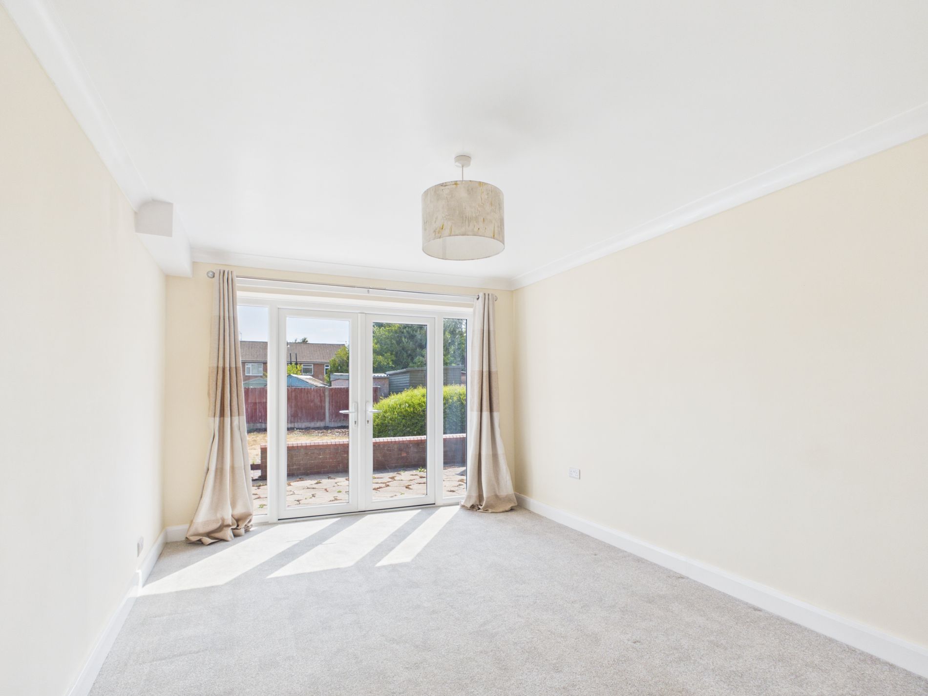 3 bed semi-detached house for sale in Hawthorn Drive, New Ollerton, NG22  - Property Image 2