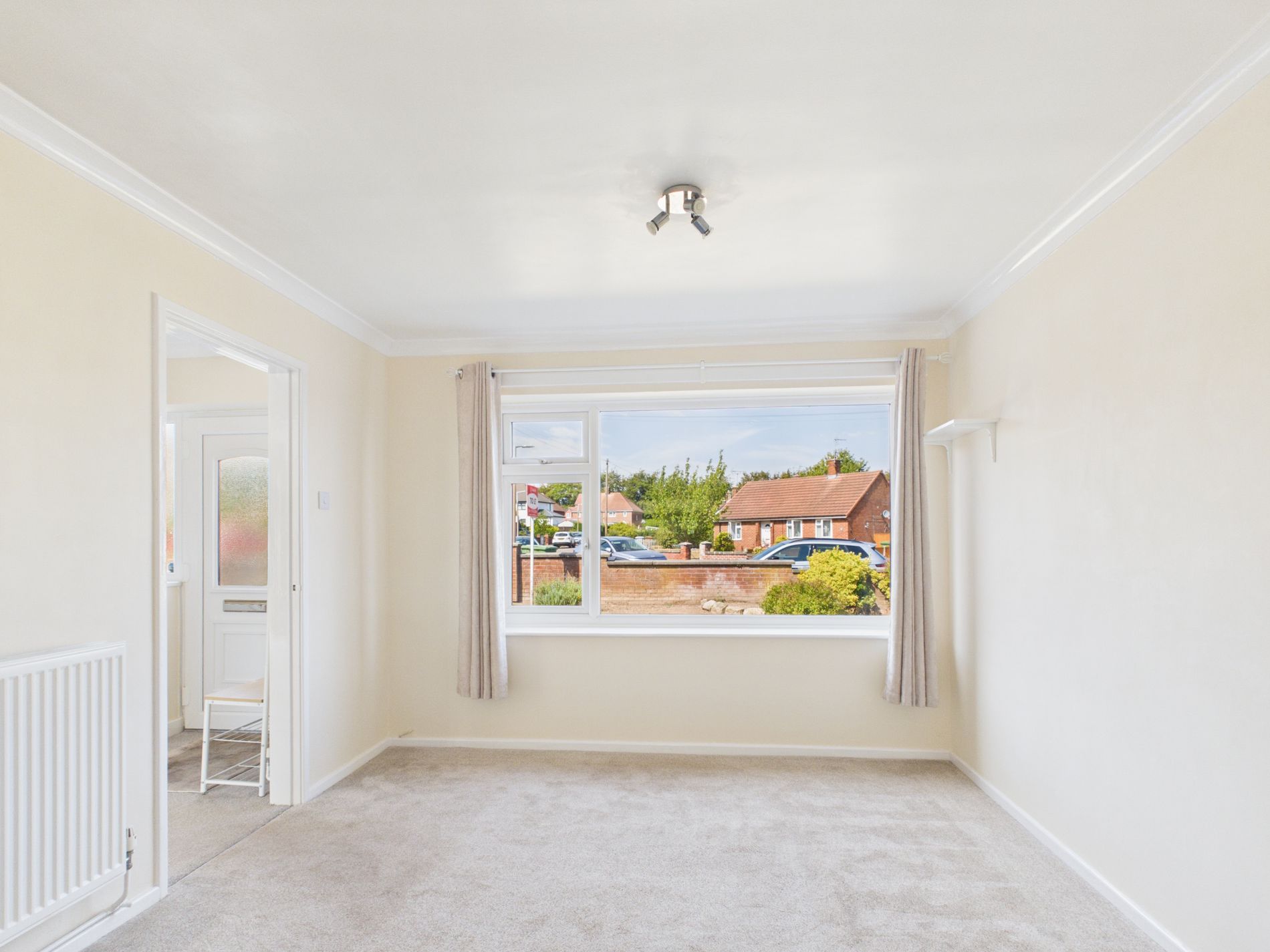 3 bed semi-detached house for sale in Hawthorn Drive, New Ollerton, NG22  - Property Image 9