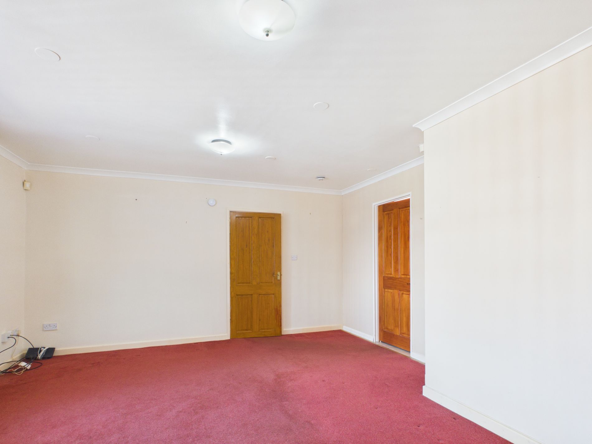 2 bed bungalow for sale in Walesby Lane, New Ollerton, NG22  - Property Image 5