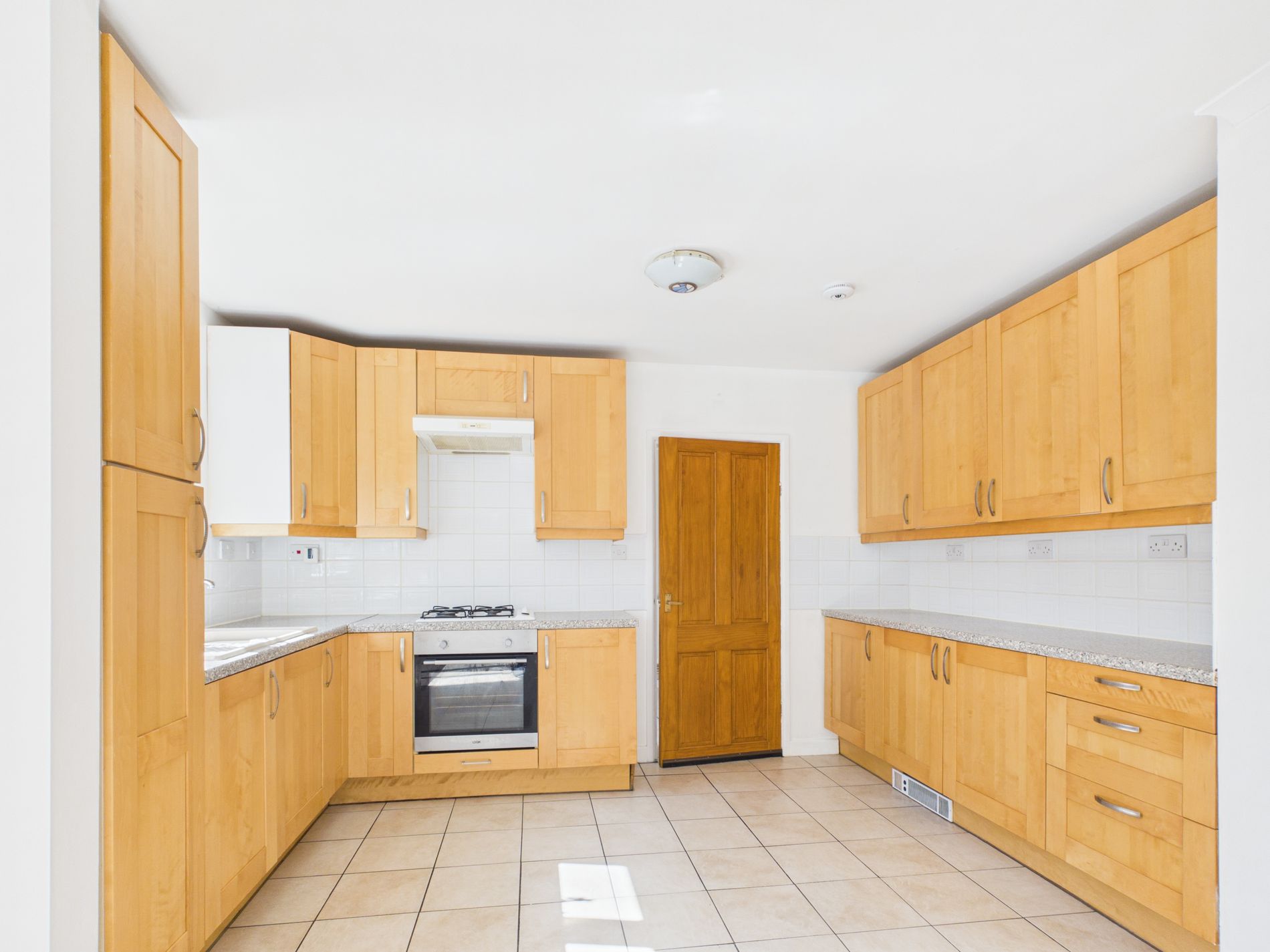 2 bed bungalow for sale in Walesby Lane, New Ollerton, NG22  - Property Image 6