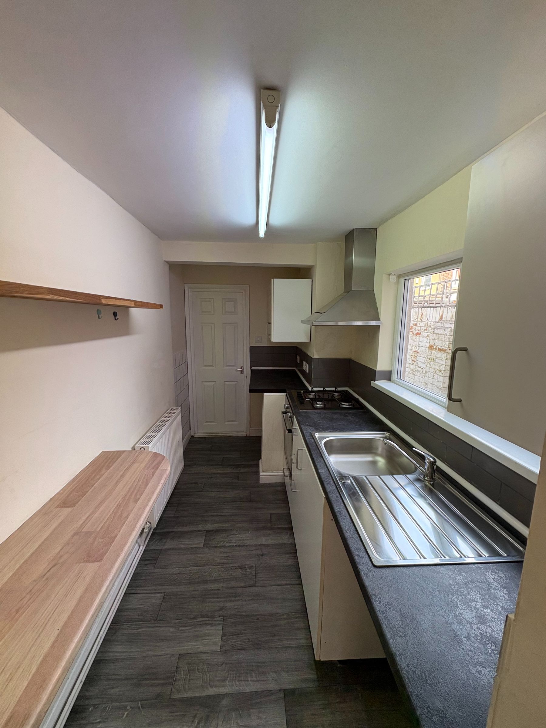 2 bed terraced house to rent in Blenheim Street, Hull  - Property Image 4