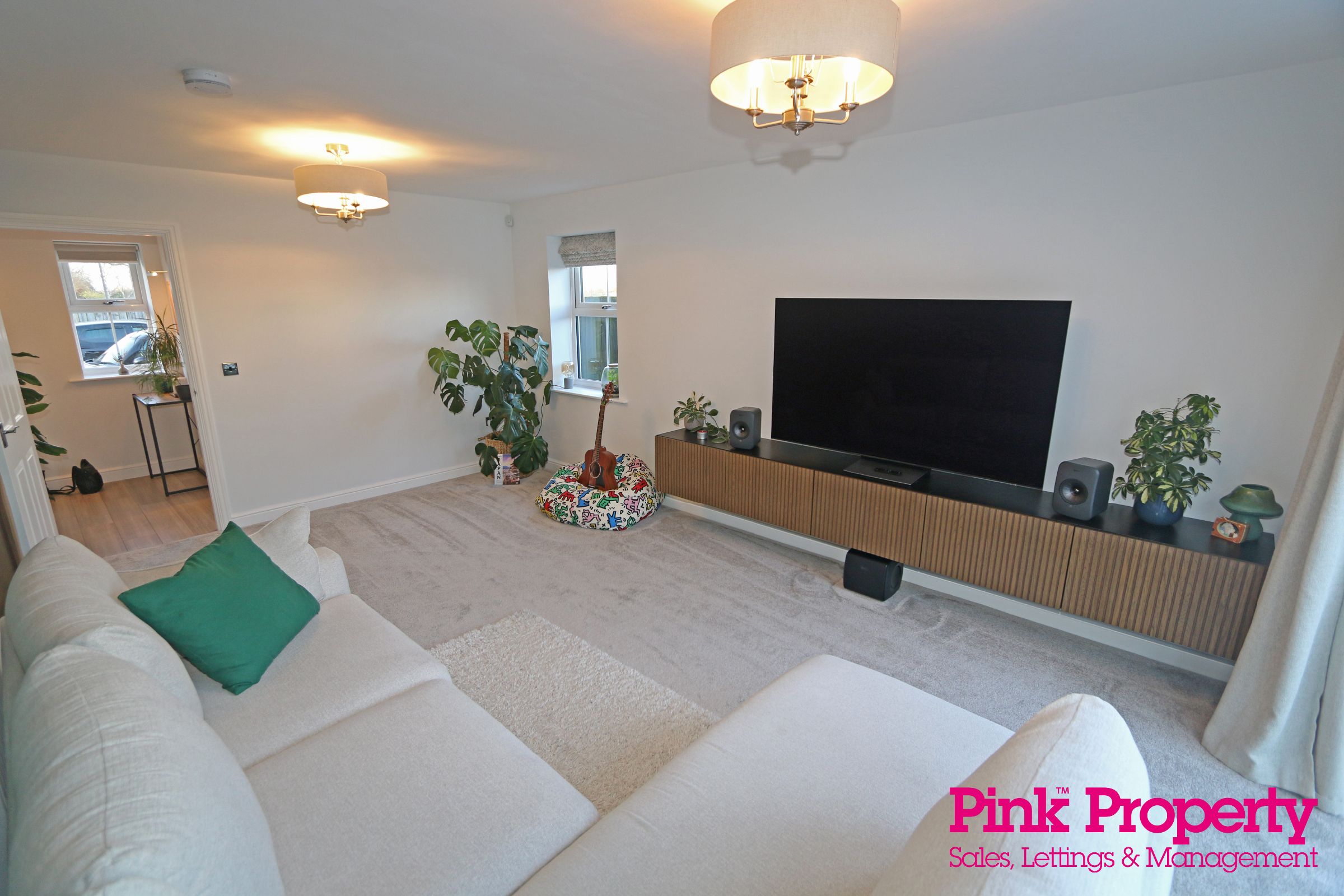 4 bed semi-detached house to rent in Wentworth Close, Gilberdyke, Brough  - Property Image 8