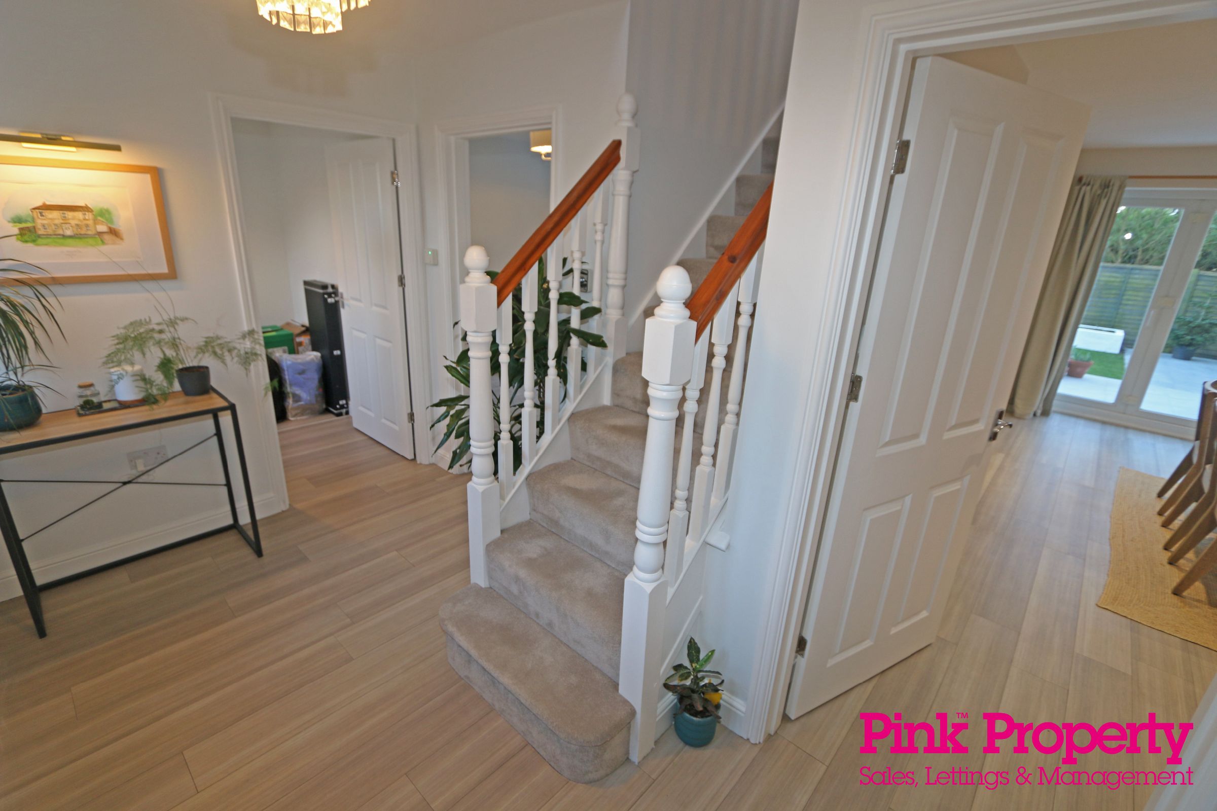 4 bed semi-detached house to rent in Wentworth Close, Gilberdyke, Brough  - Property Image 2