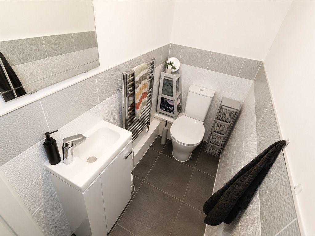 2 bed terraced house to rent in Scotts Square, Hull  - Property Image 12