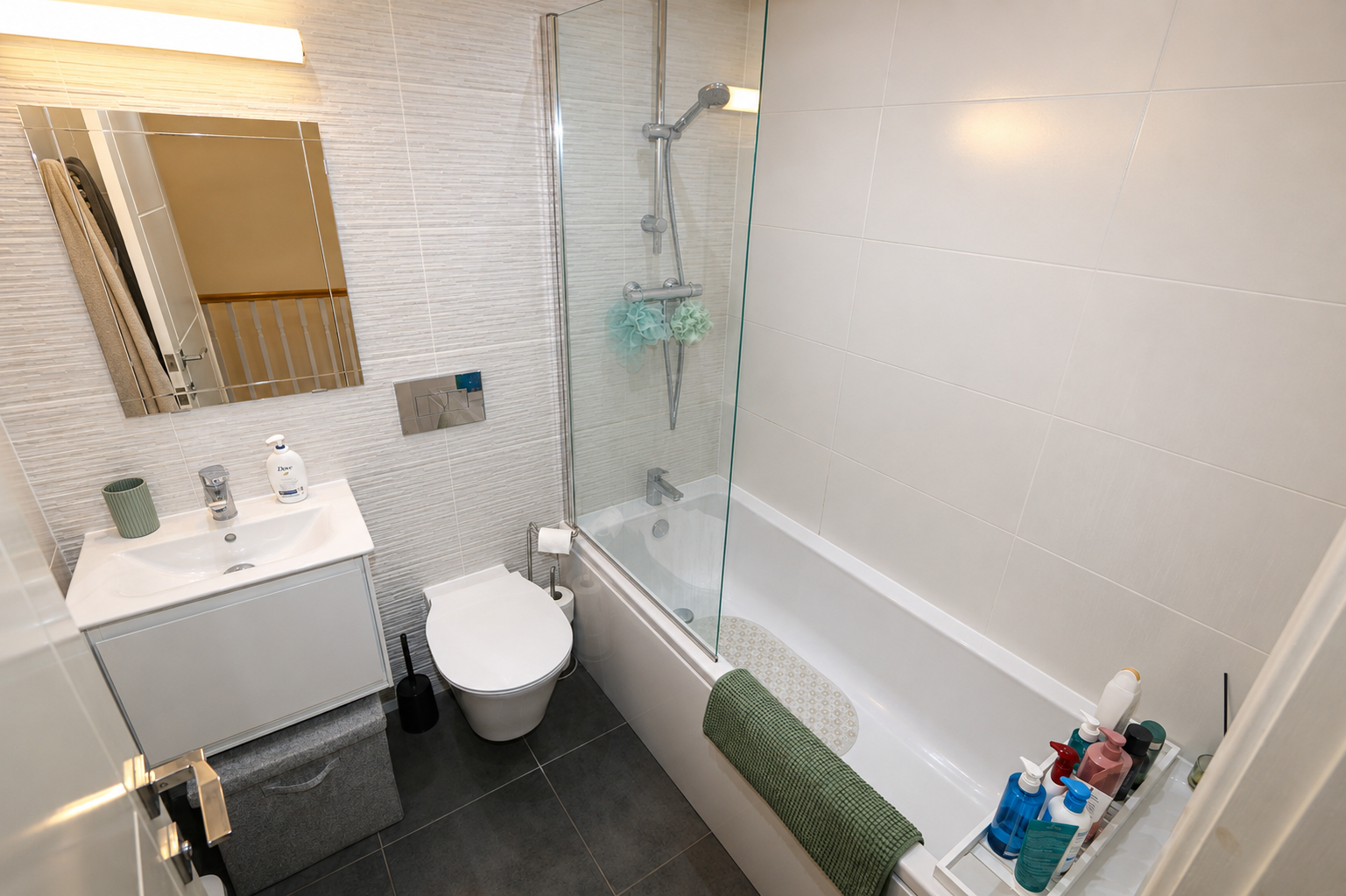 2 bed terraced house to rent in Scotts Square, Hull  - Property Image 8