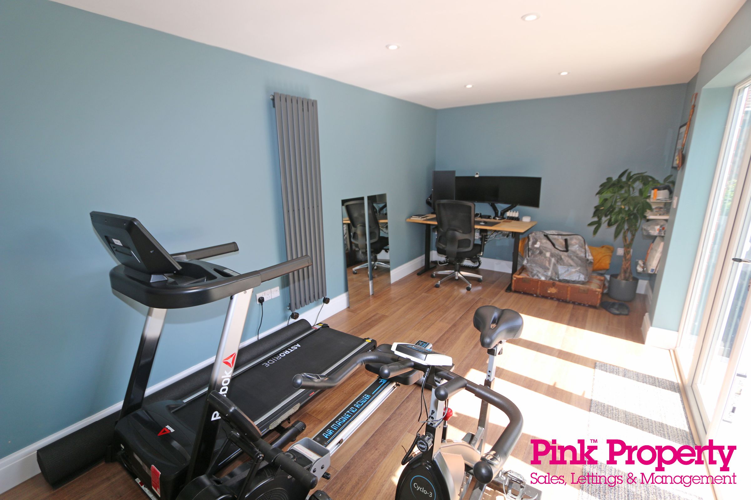 4 bed semi-detached house for sale in The Octagon, Willerby, Hull  - Property Image 18