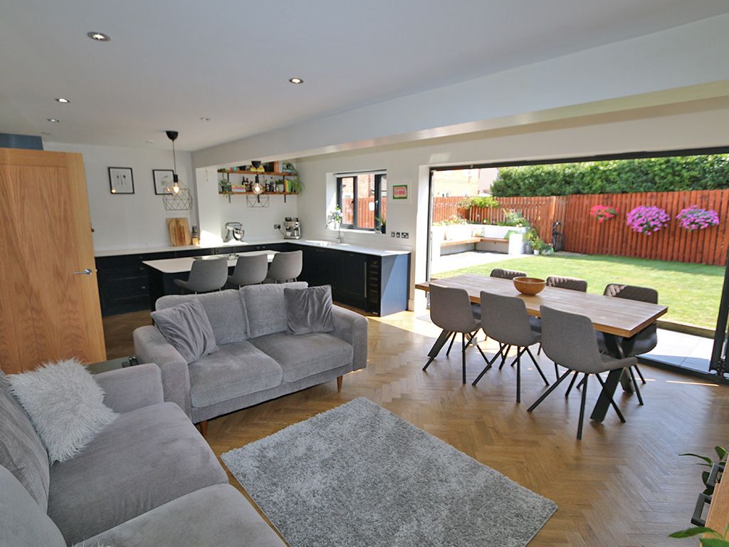 4 bed detached house for sale in Windsor Park, Hull  - Property Image 13