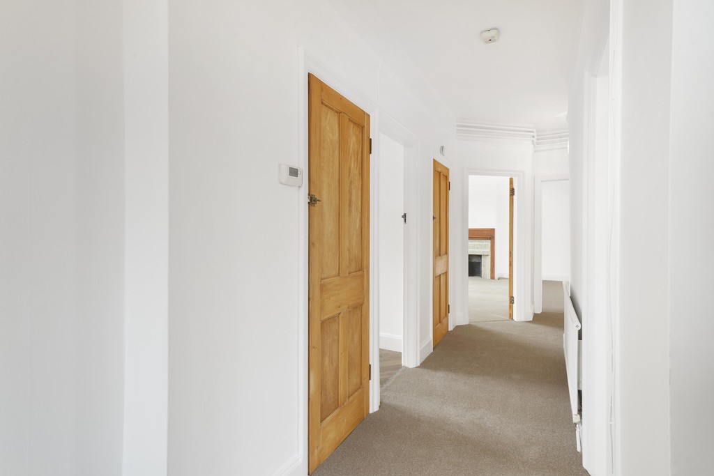 2 bed apartment to rent in Cecil Park, Pinner - Property Image 12
